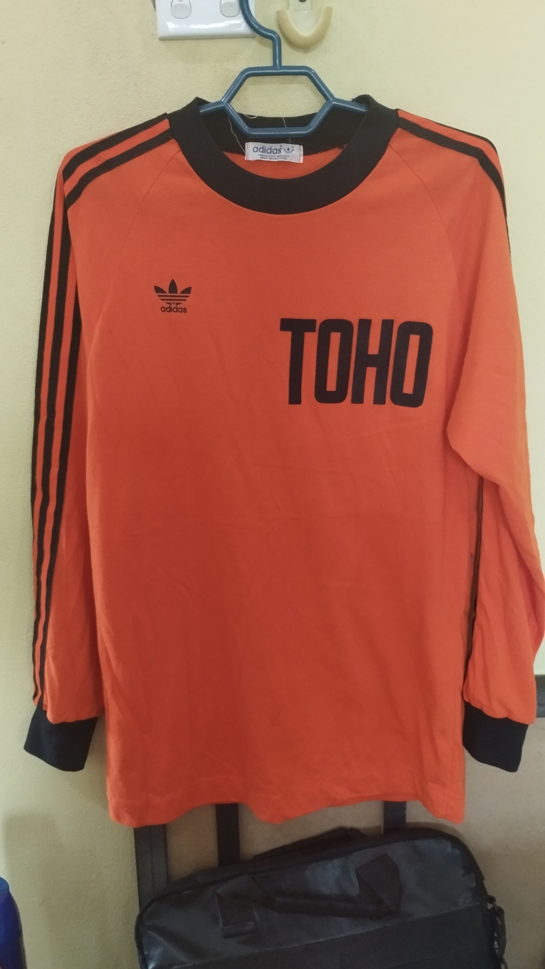 Adidas Adidas long sleeve t-shirt vintage Size US L / EU 52-54 / 3 - 1 Thumbnail