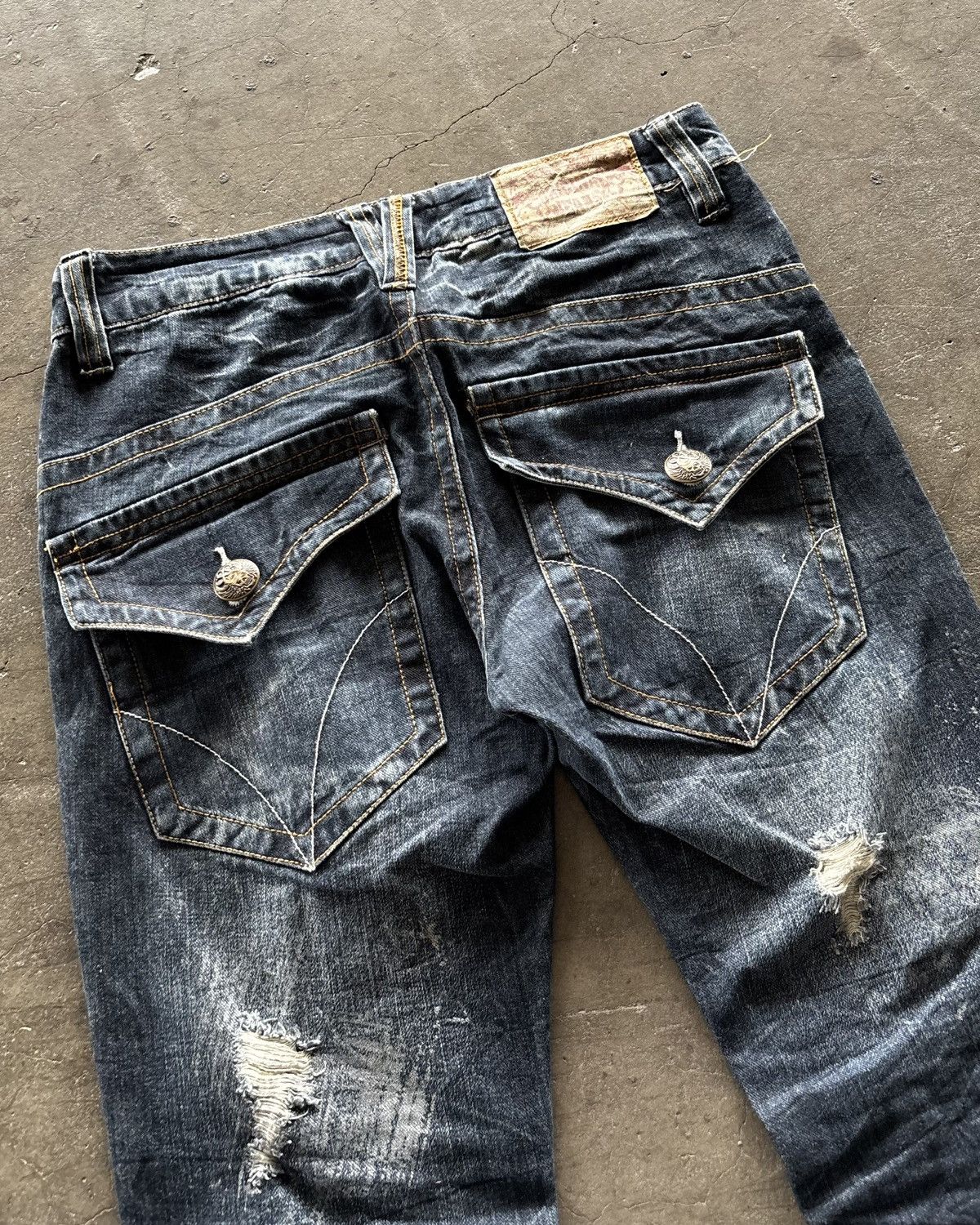If Six Was Nine Original Jeans Japan Mud Wash Flared Denim Jeans Size US 31 - 6 Thumbnail