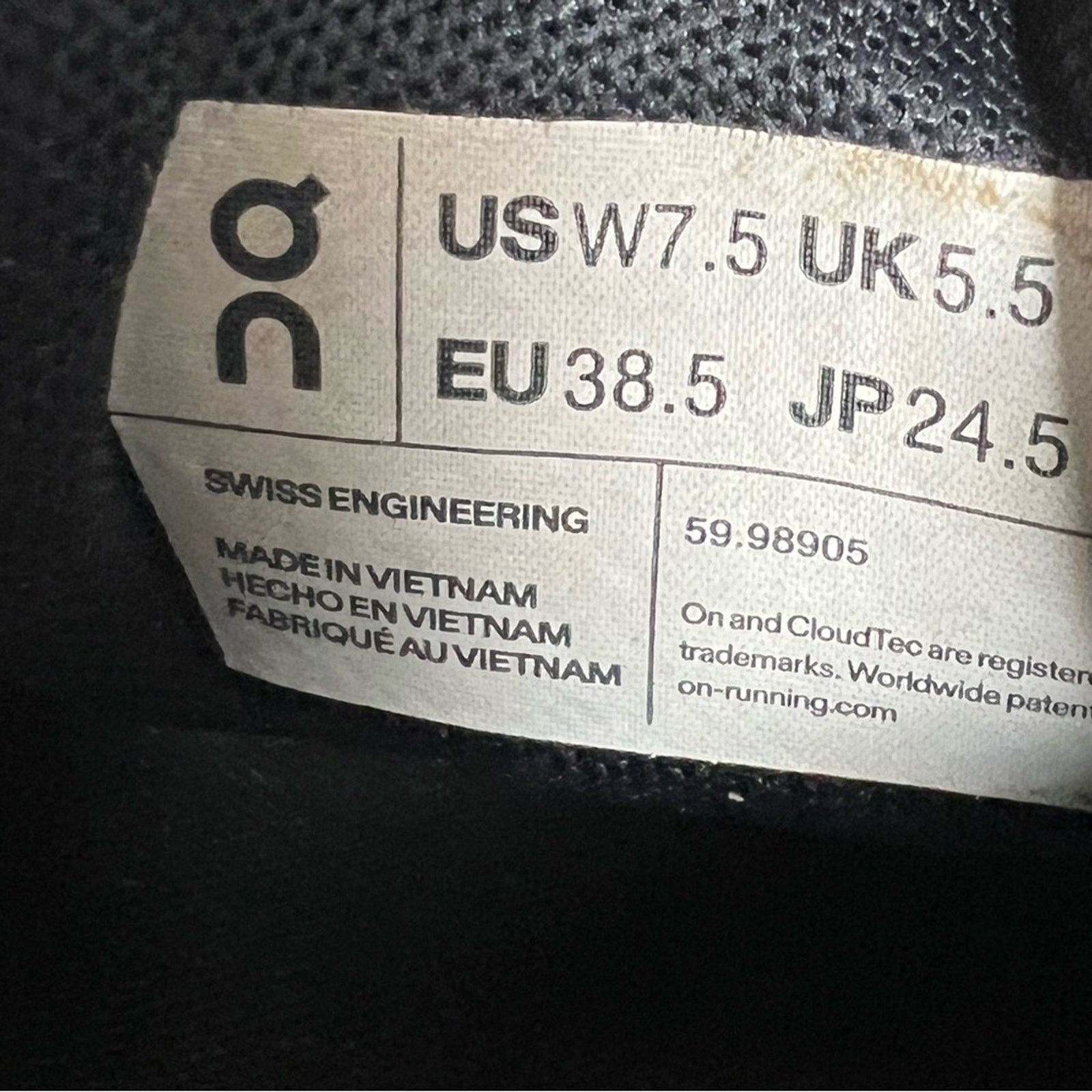 On On Women's Cloud 5 Sneakers All Black Size 7.5 US 59.98905 Size US 7.5 / IT 37.5 - 9 Thumbnail