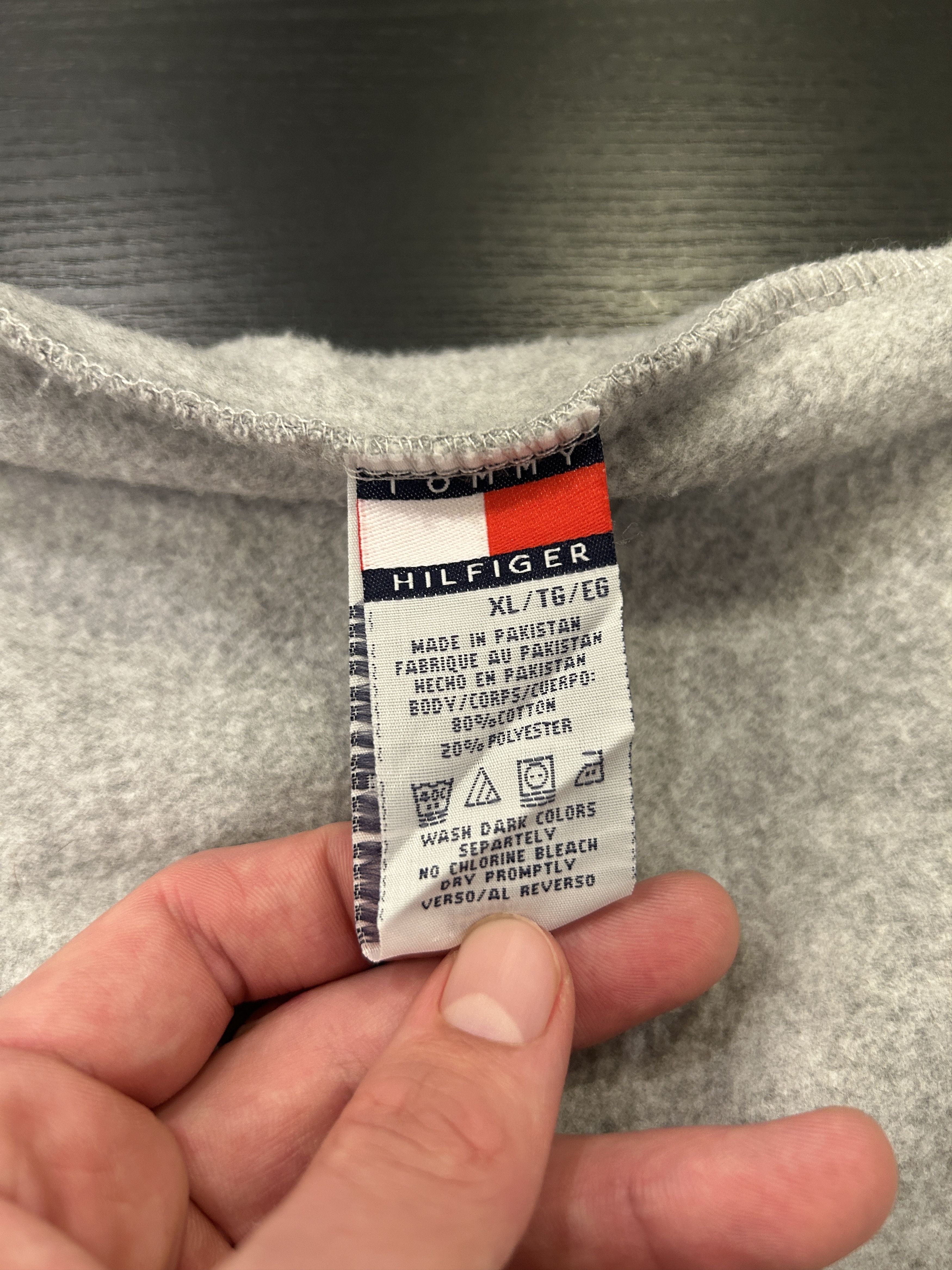 Tommy Hilfiger Tommy Hilfiger Crewneck Size XL / US 12-14 / IT 48-50 - 7 Thumbnail