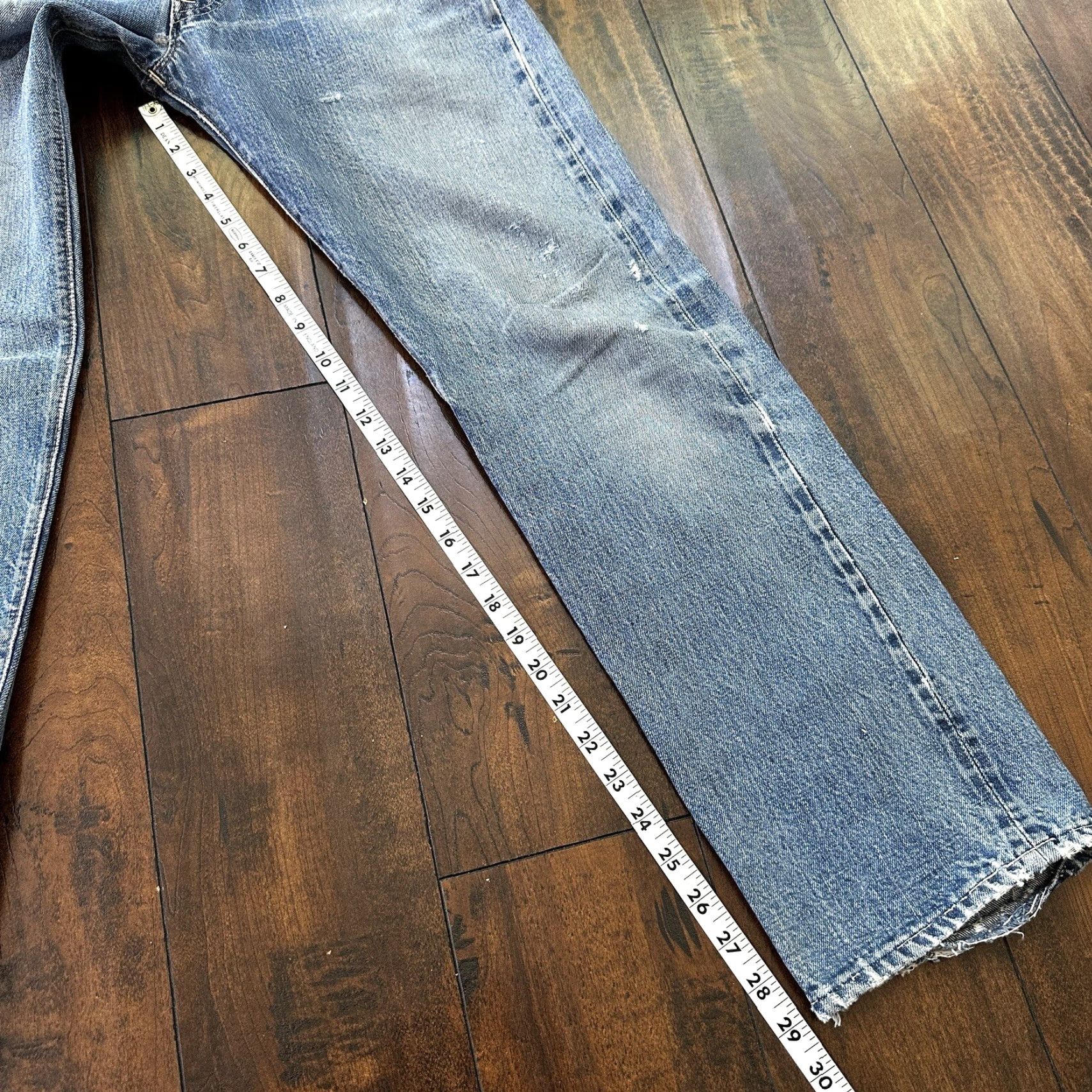 Levi's VINTAGE Levi's 501XX Jeans Regular 29x29 Dark Denim Blue USA 1960s 1970s Big E Redline Selvedge Men's Jeans Size US 29 - 6 Thumbnail