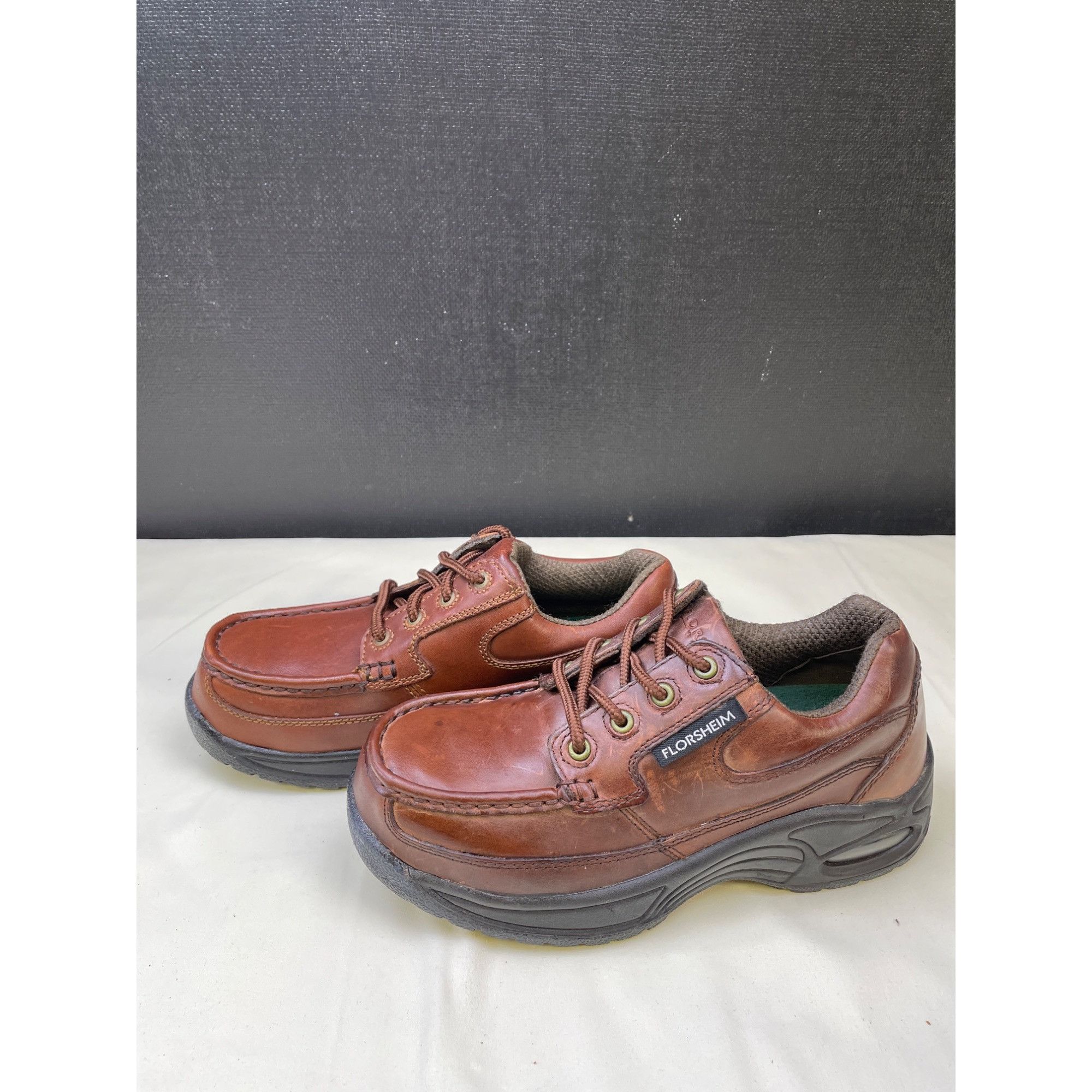 Florsheim Florsheim Unisex Brown Leather Eurocasual Oxfords/ Shoe Size Size US 5.5 / EU 38 - 3 Thumbnail