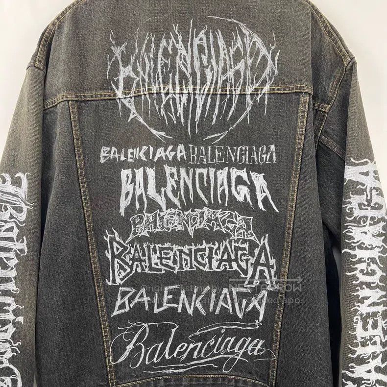 Balenciaga Balenciaga Dragon Year Limited Edition Sanskrit Graffiti L Size US XS / EU 42 / 0 - 4 Thumbnail