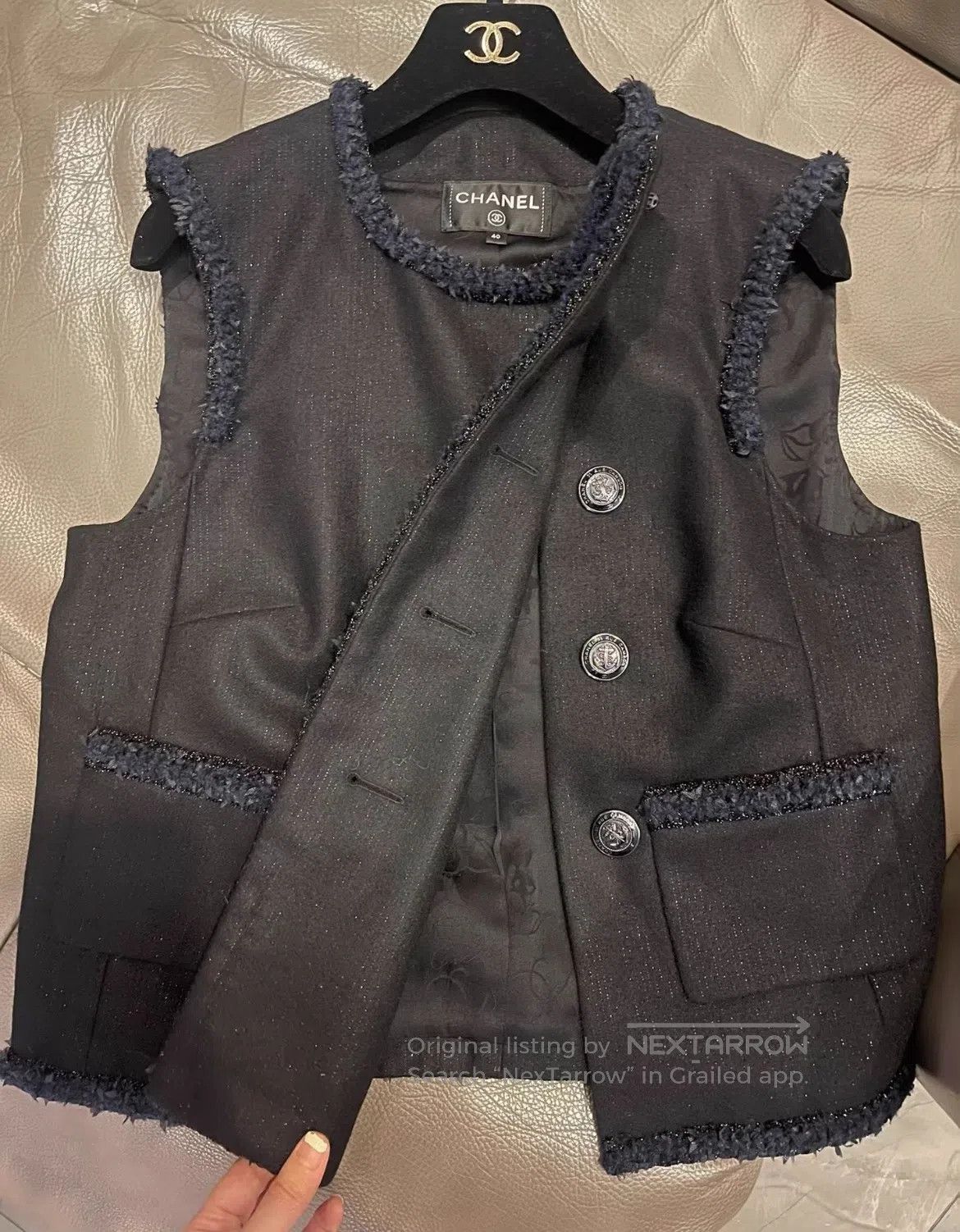 Chanel Chanel Hamburg Series: Coarse Flower Weaving, Side-Clasp V Size M / US 6-8 / IT 42-44 - 1 Thumbnail