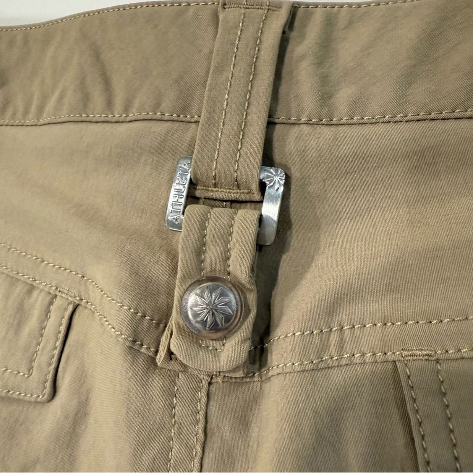 Athleta Athleta Dipper Hiking Shorts Women’s 10 Khaki/Tan Mid Rise Size 32" / US 10 / IT 46 - 6 Thumbnail