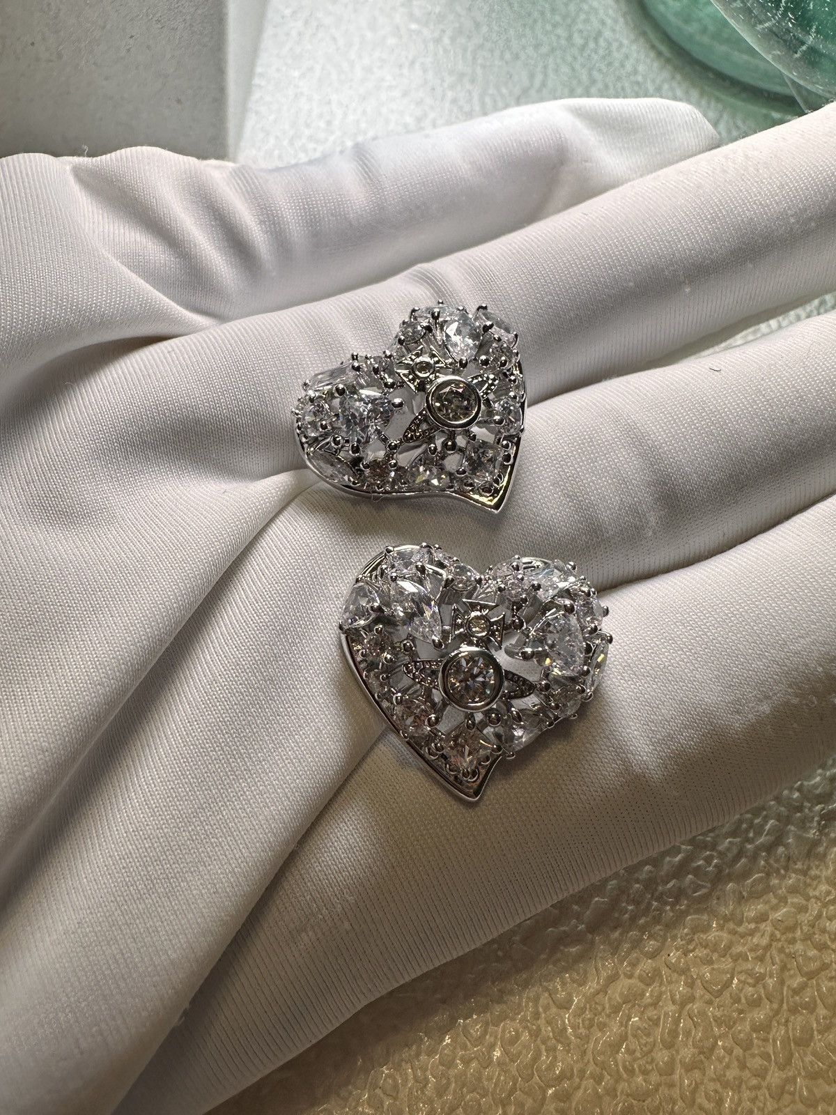 Vivienne Westwood Vivienne Westwood Hypolita Orb Hearts Crystals Earrings Size ONE SIZE - 6 Thumbnail