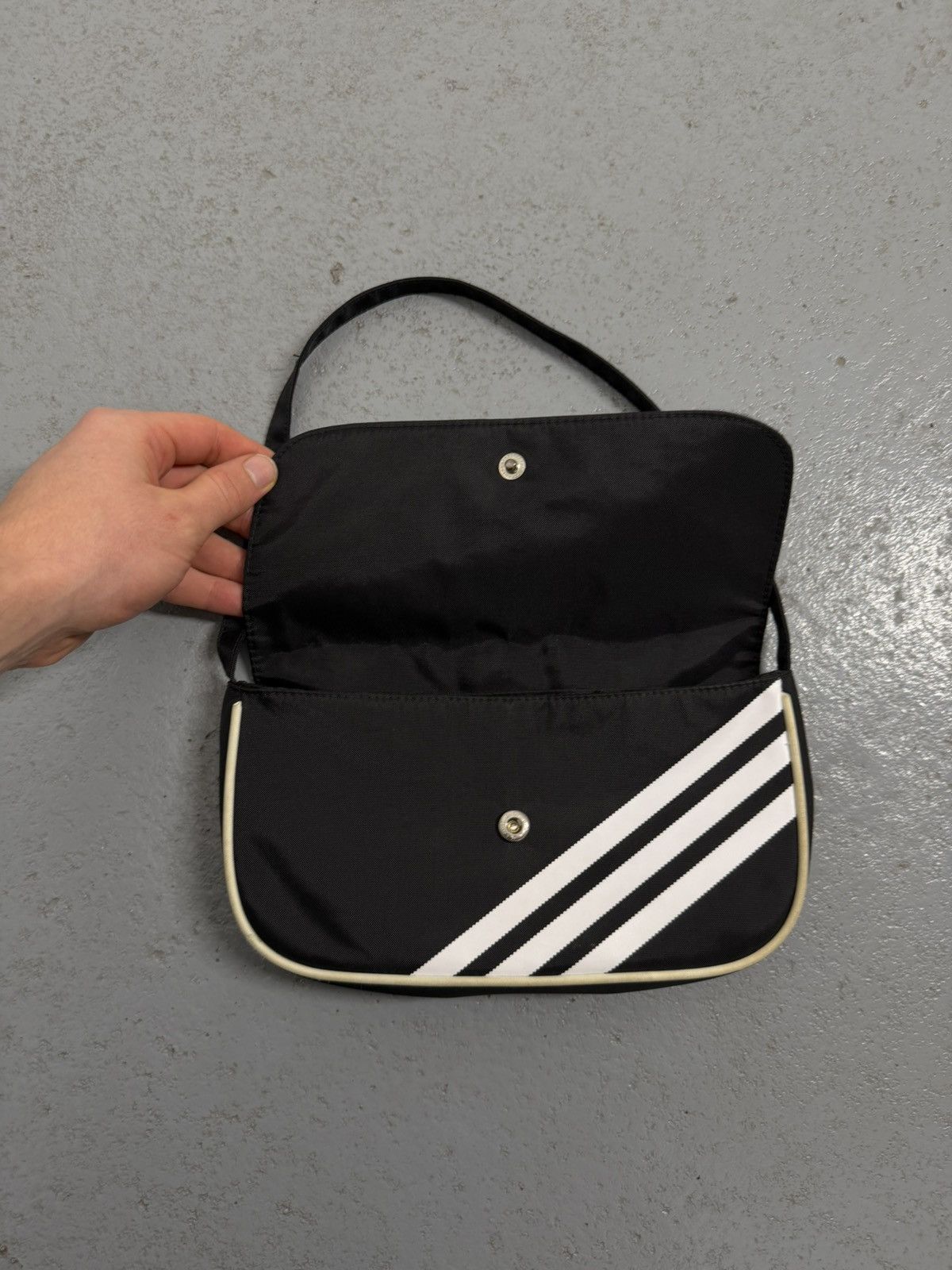Adidas Streetwear Adidas 07 Stripe Y2K Handbag Size ONE SIZE - 4 Thumbnail