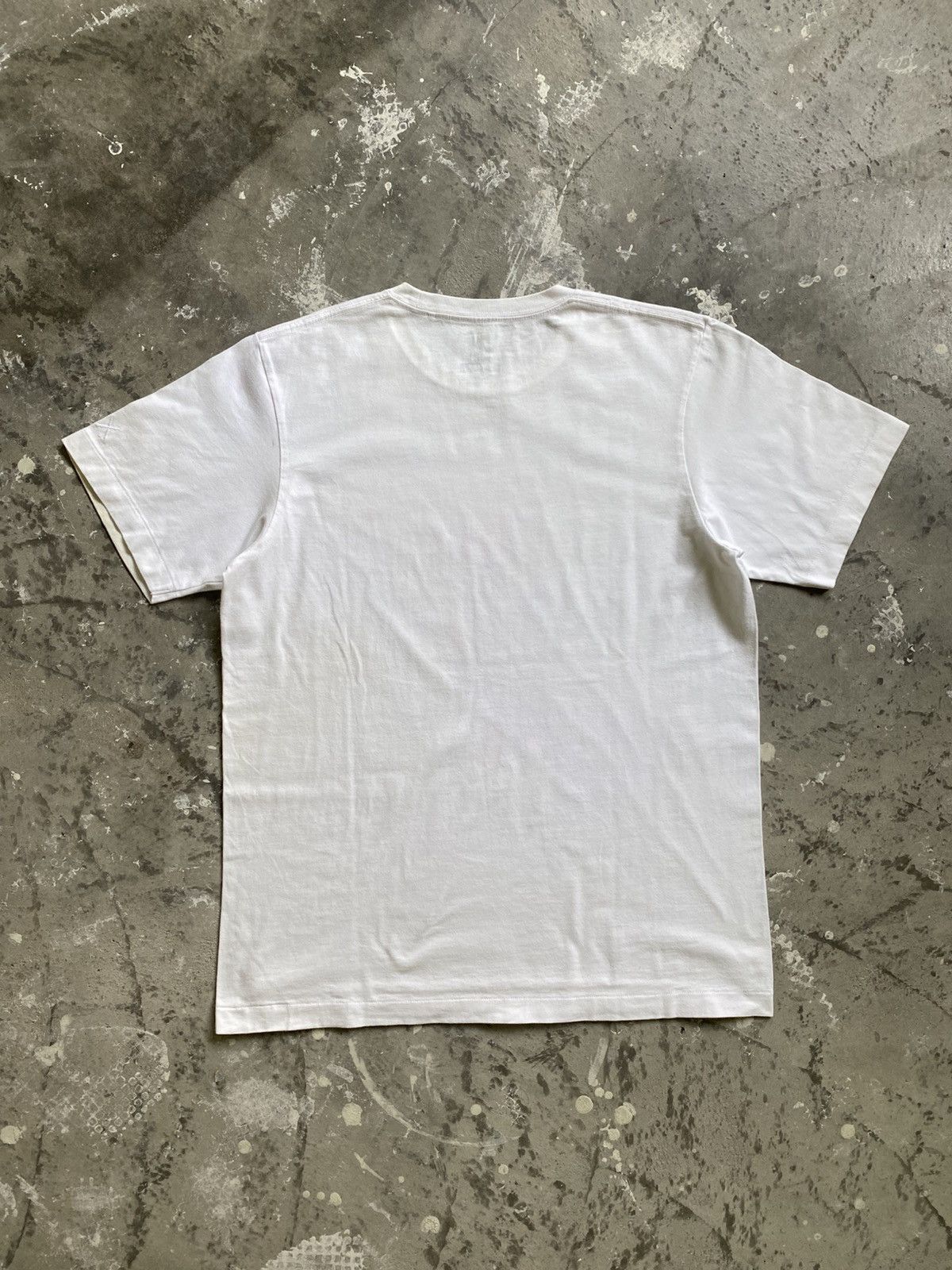 Kaws × Uniqlo Uniqlo X Kaws Shirt Size US L / EU 52-54 / 3 - 7 Thumbnail