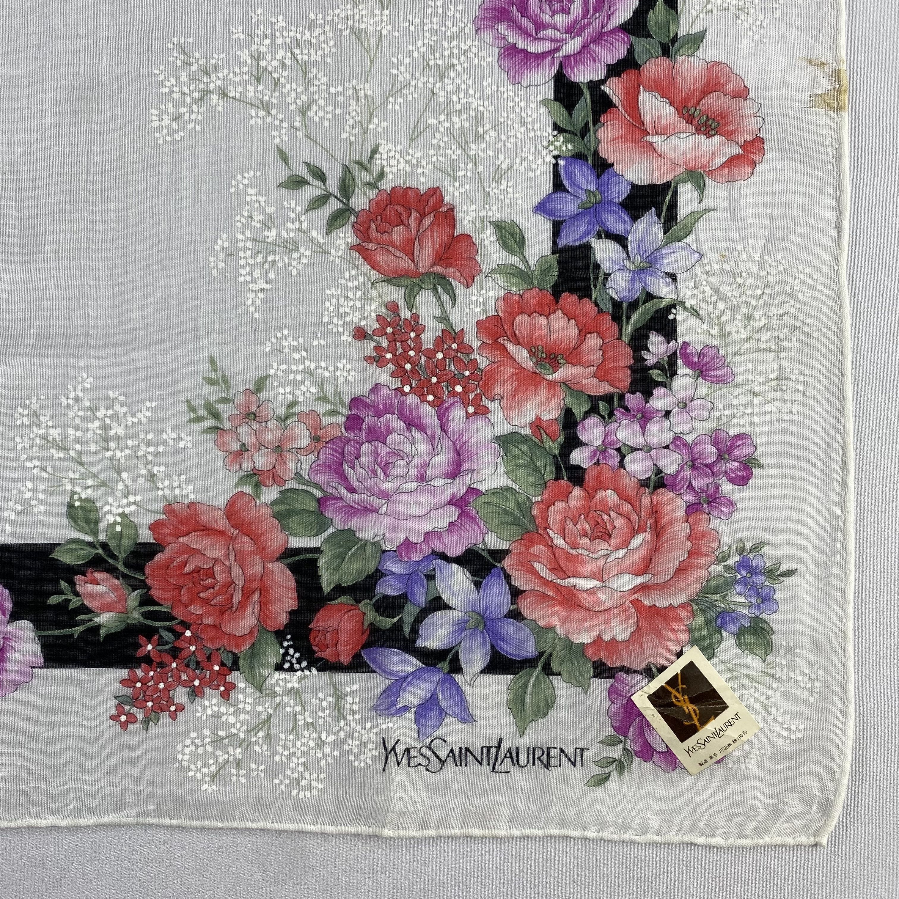 Vintage Yves Saint Laurent Bandana/ Handkerchief / Neckerchief-P1789 Size ONE SIZE - 3 Thumbnail