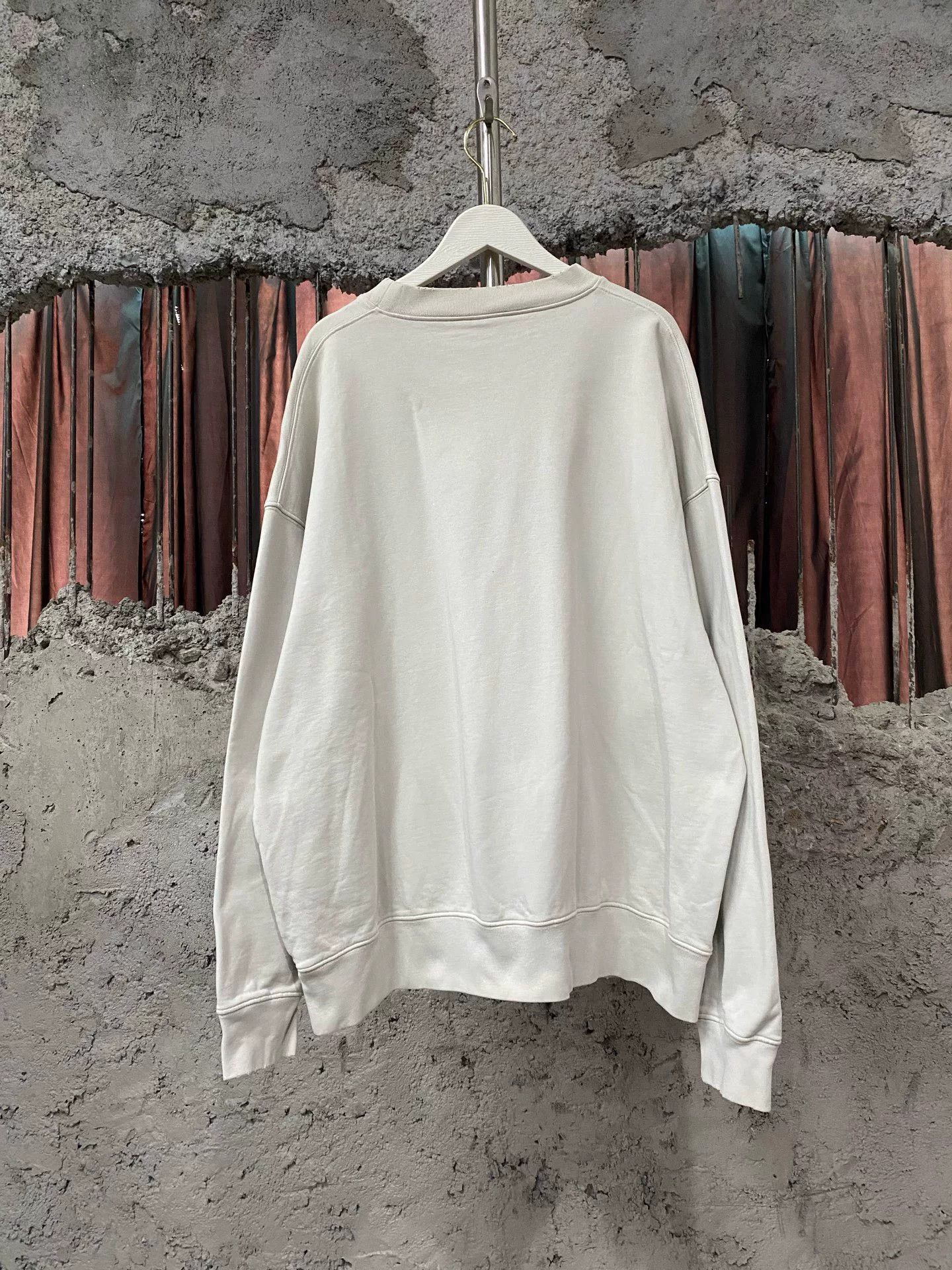 Balenciaga balenciaga snow series embroidered sweatshirt Size US M / EU 48-50 / 2 - 2 Thumbnail