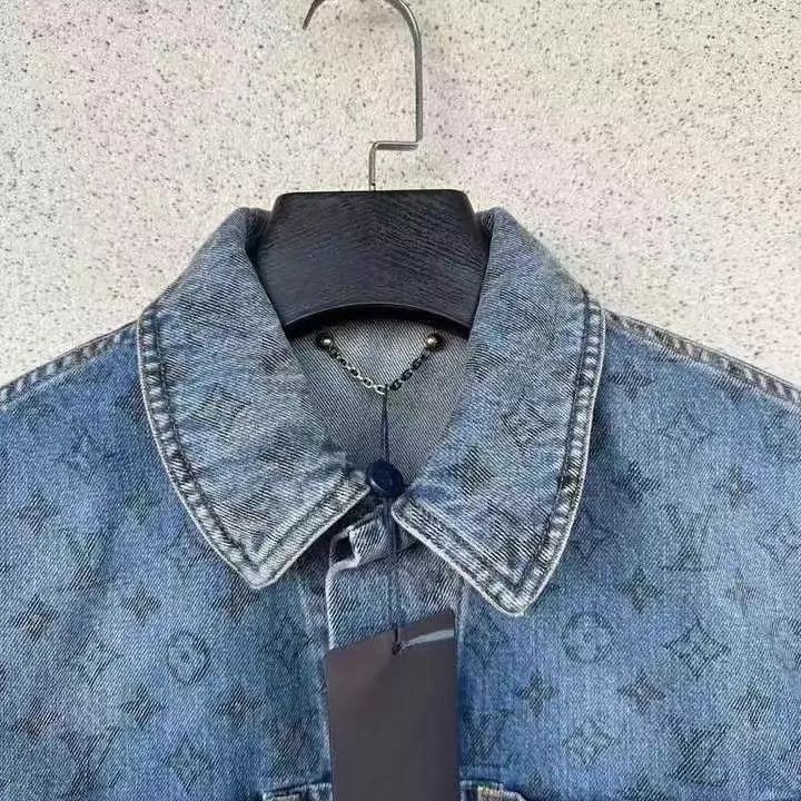 Louis Vuitton LV gradient Monogram all over denim jacket 44 Size US S / EU 44-46 / 1 - 3 Thumbnail