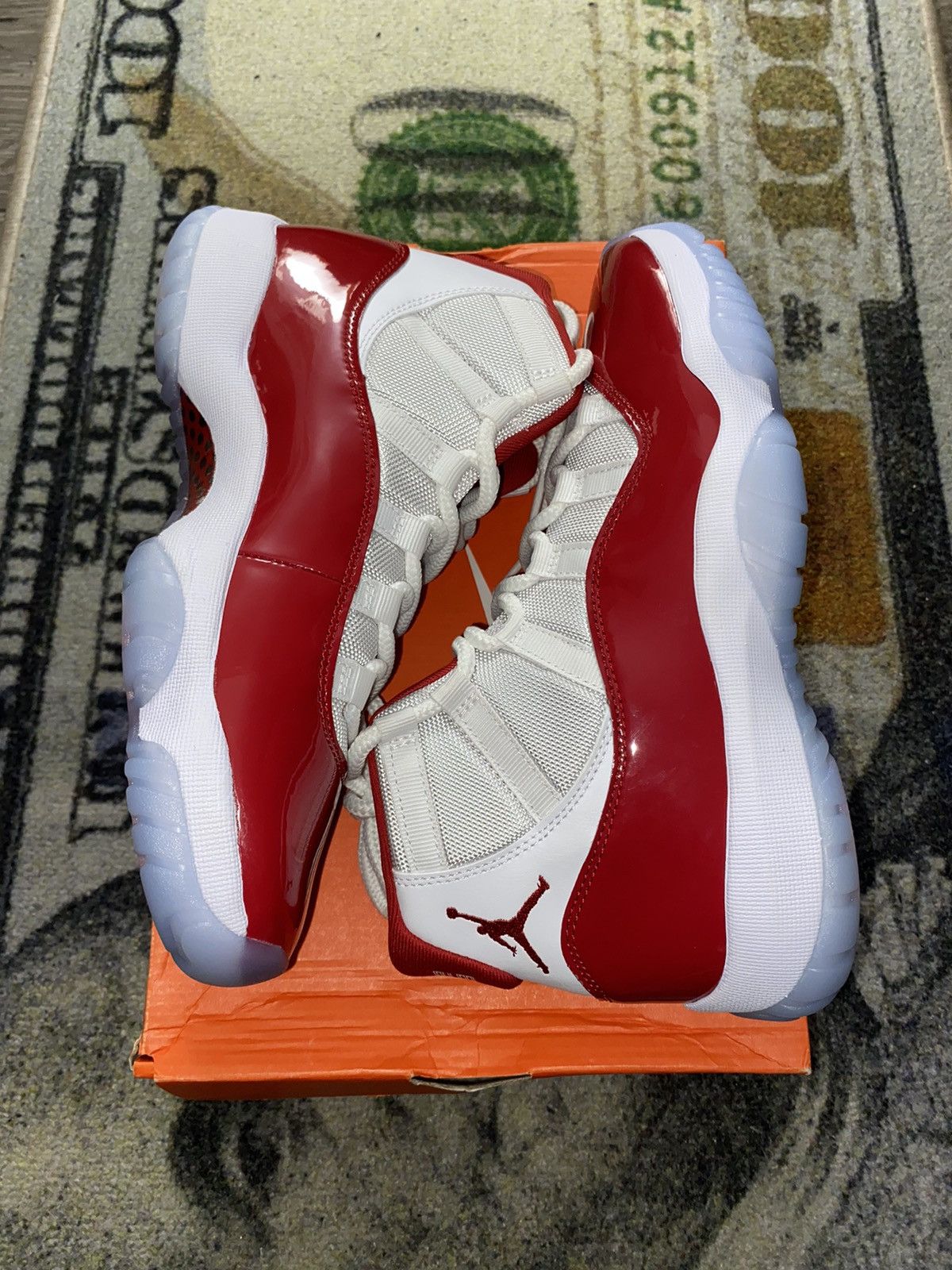 Jordan Brand Jordan 11 Retro Cherry (2022) 8.5 WOMENS Size US 7 / EU 40 - 2 Thumbnail