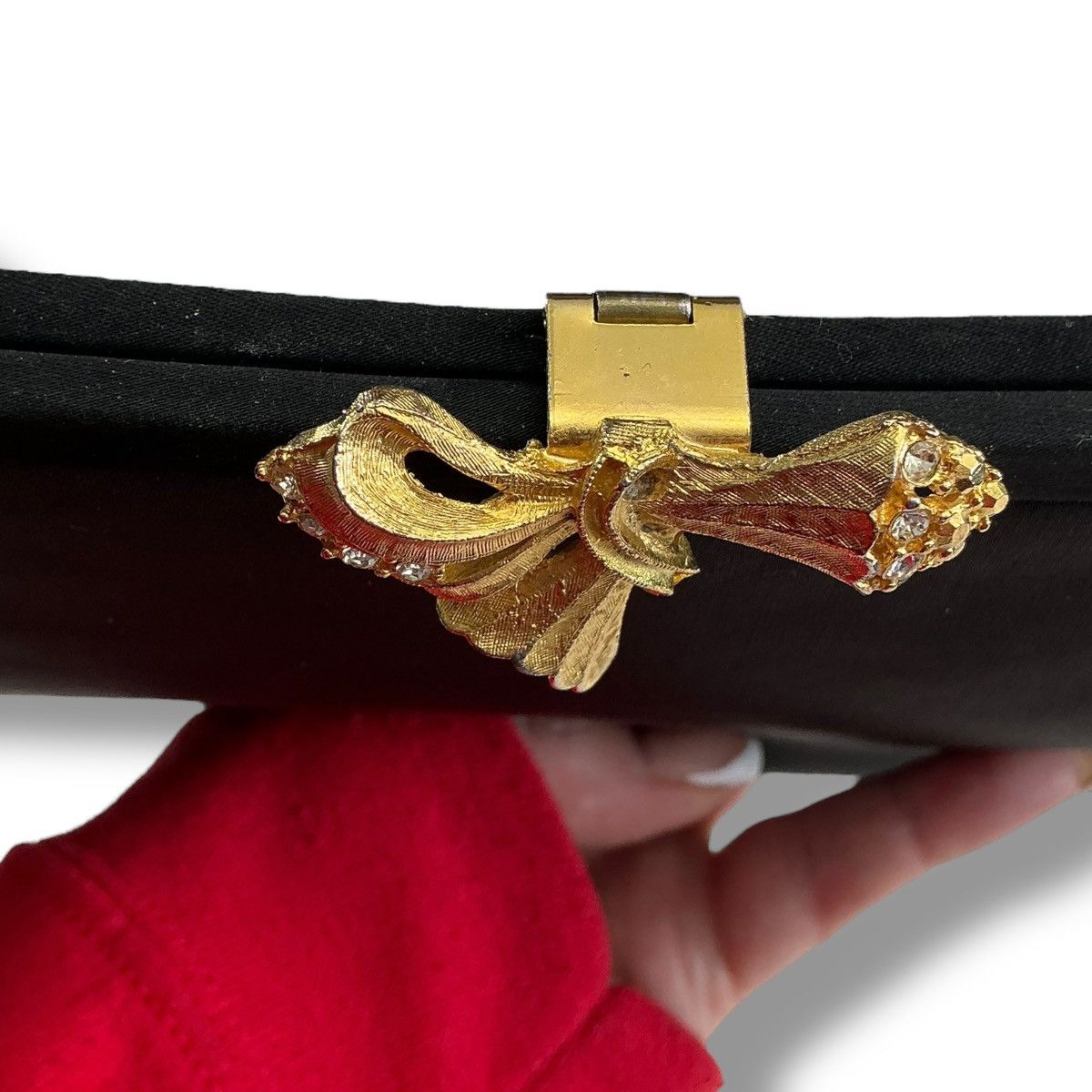 Other Vintage Elegant Black Handbag with Gold Accents Size ONE SIZE - 5 Thumbnail