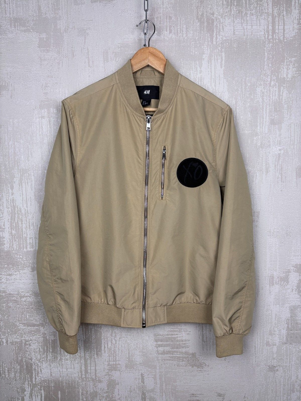 H&M × The Weeknd The Weeknd x H&M XO Bomber Jacket Size US S / EU 44-46 / 1 - 13 Thumbnail