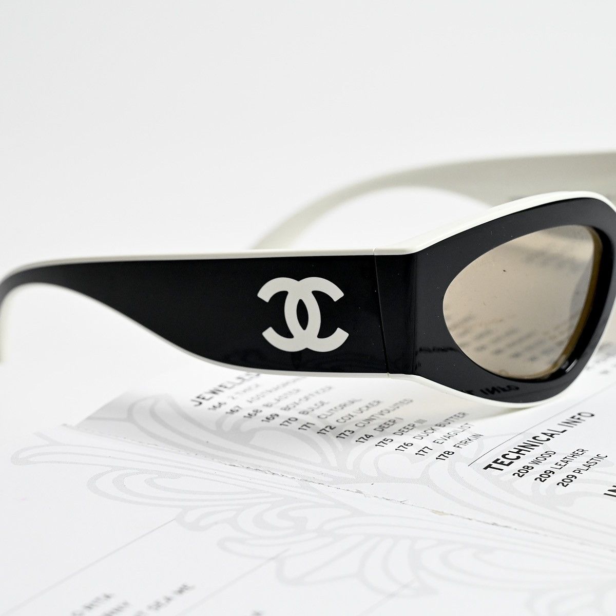 Chanel CHANEL 0CH6056 165653 BLACK WHITE BROWN SUNGLASSES Size ONE SIZE - 5 Thumbnail