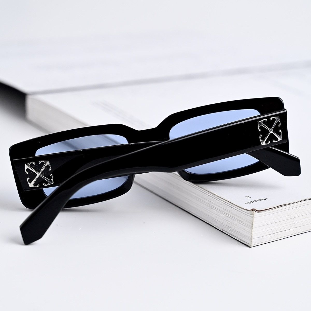 Off-White OFF WHITE ARTHUR SUNGLASSES Size ONE SIZE - 13 Thumbnail