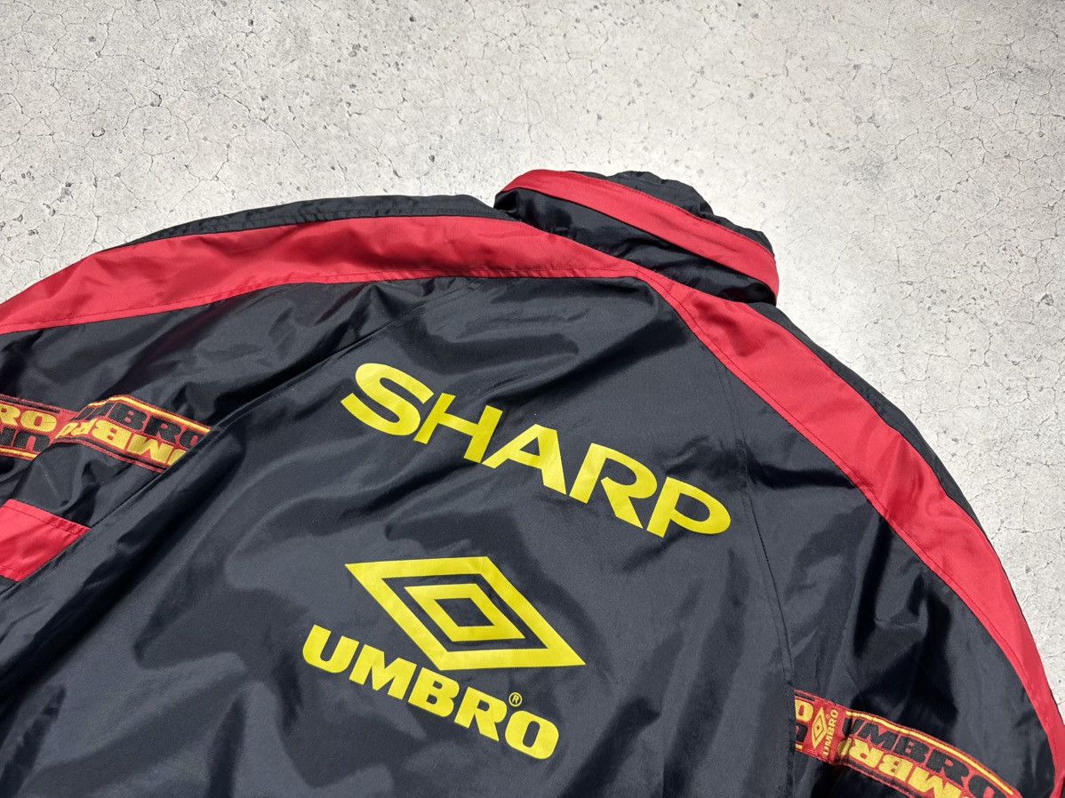 Umbro Umbro FC Manchester United Vintage 90’s Football Jacket Size US L / EU 52-54 / 3 - 13 Thumbnail
