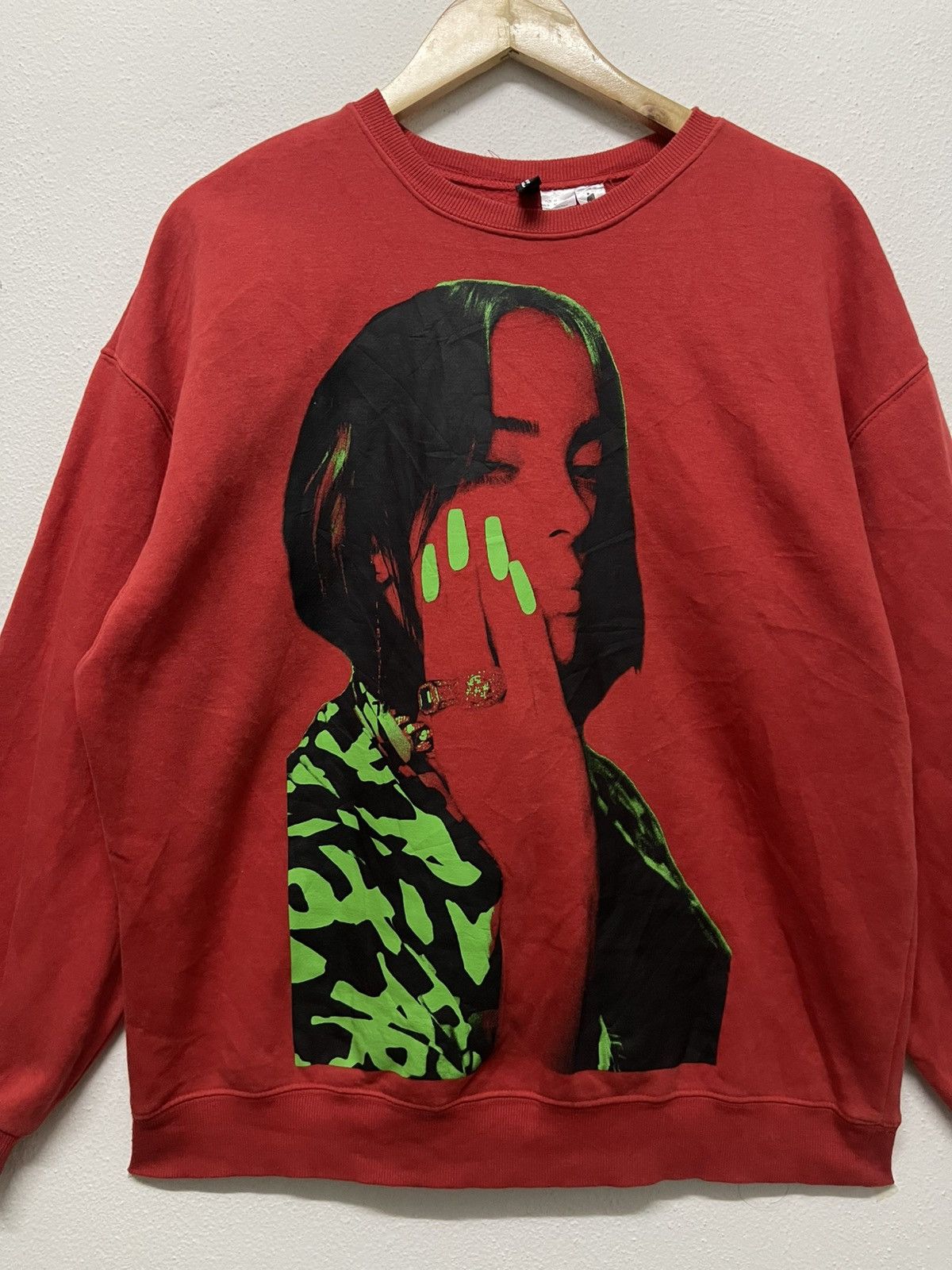 Billie Eilish × Divided × Vintage 2020 BILLIE EILISH SWEATSHIRT BIG PRINT FRONT SPELLOUT BACK Size US M / EU 48-50 / 2 - 5 Thumbnail