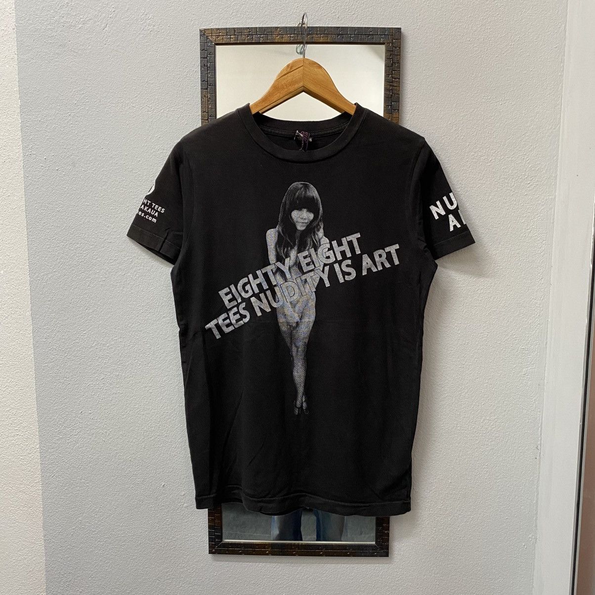 Japanese Brand Eighty Eight Tees Nudity Is Art Event Showcase Faded Tee Size US M / EU 48-50 / 2 - 1 Thumbnail