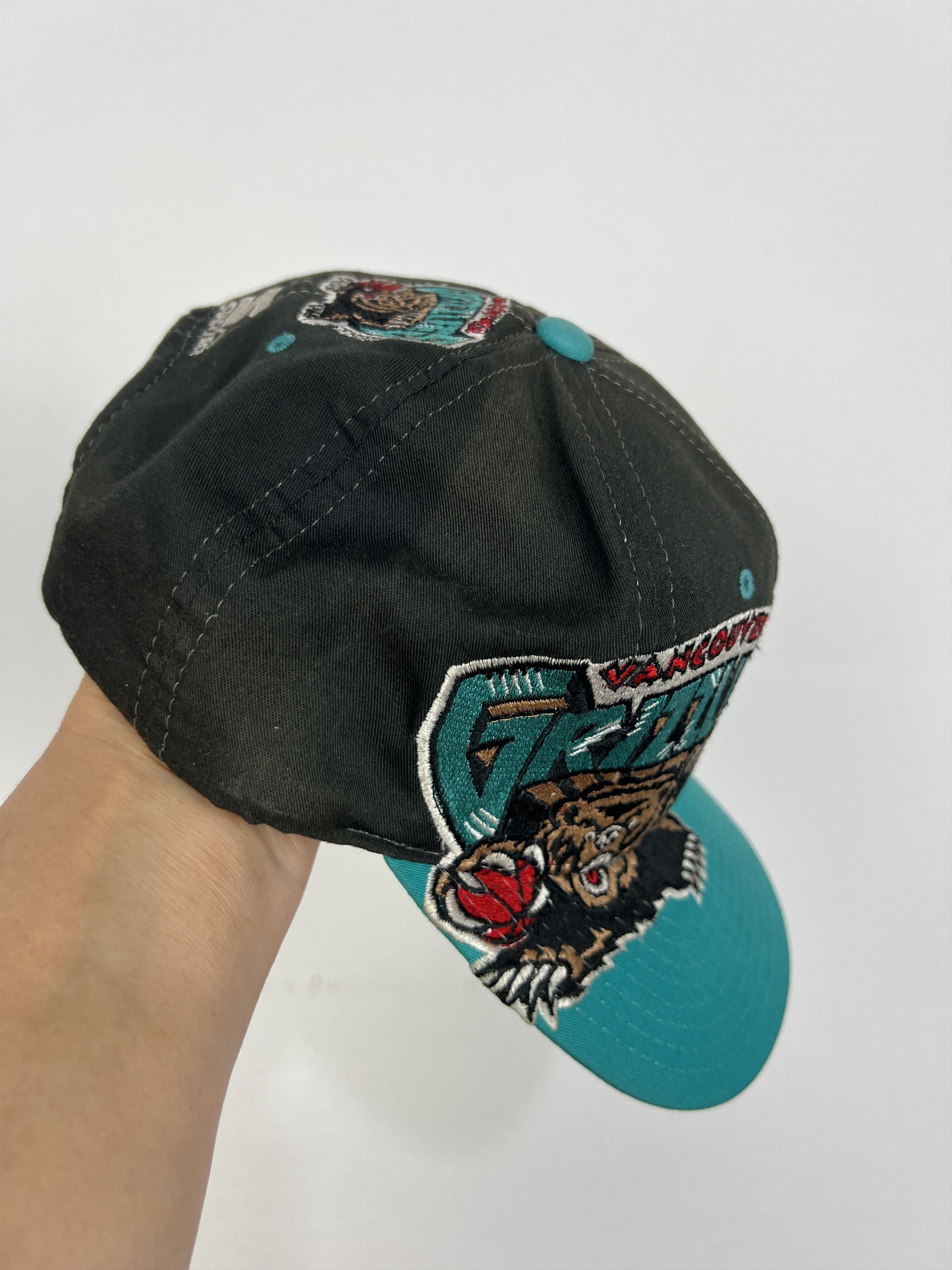 Starter Vintage Starter Vancouver Grizzlies NBA Snapback Hat Cap Size ONE SIZE - 8 Thumbnail