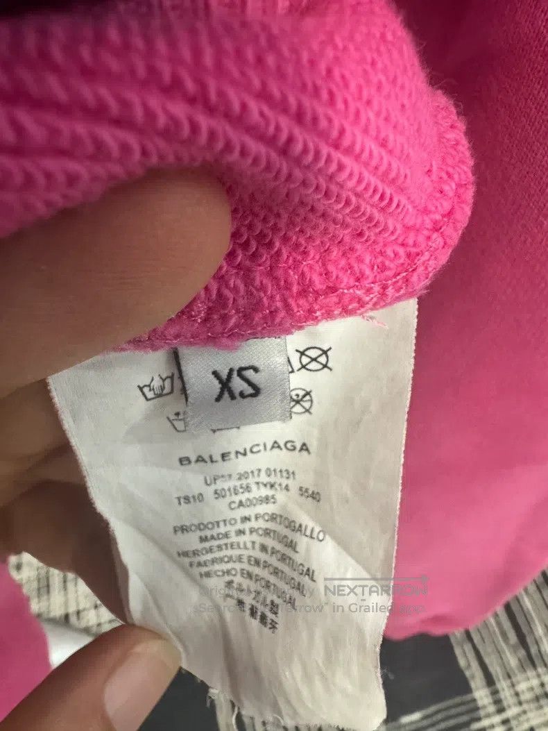 Balenciaga Balenciaga Pink New York Limited Sweater Size US XS / EU 42 / 0 - 4 Thumbnail