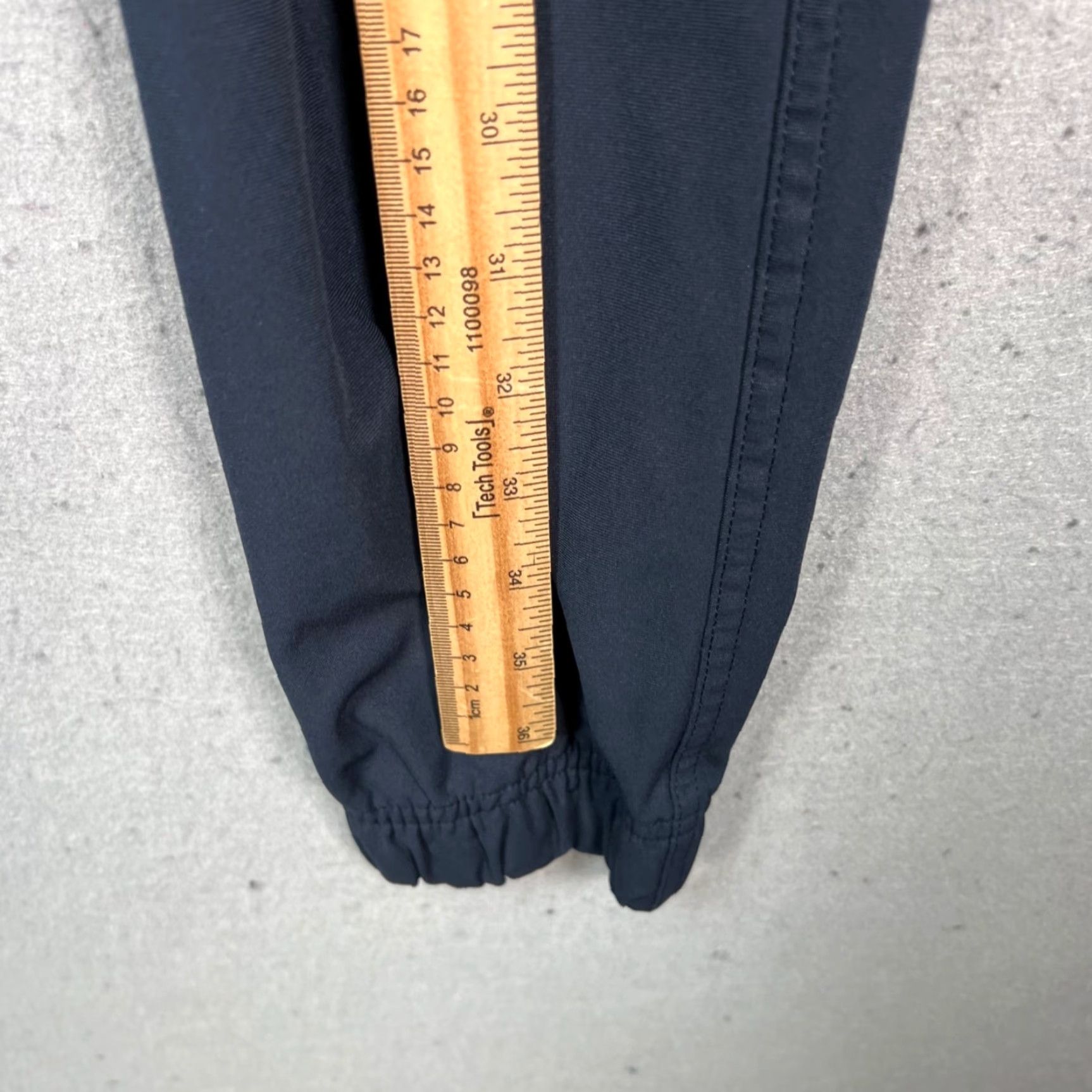 Lululemon Lululemon Mens Small Blue Jogger Athletic Pants Gym Running Pants Shorts? Size US 29 - 5 Thumbnail