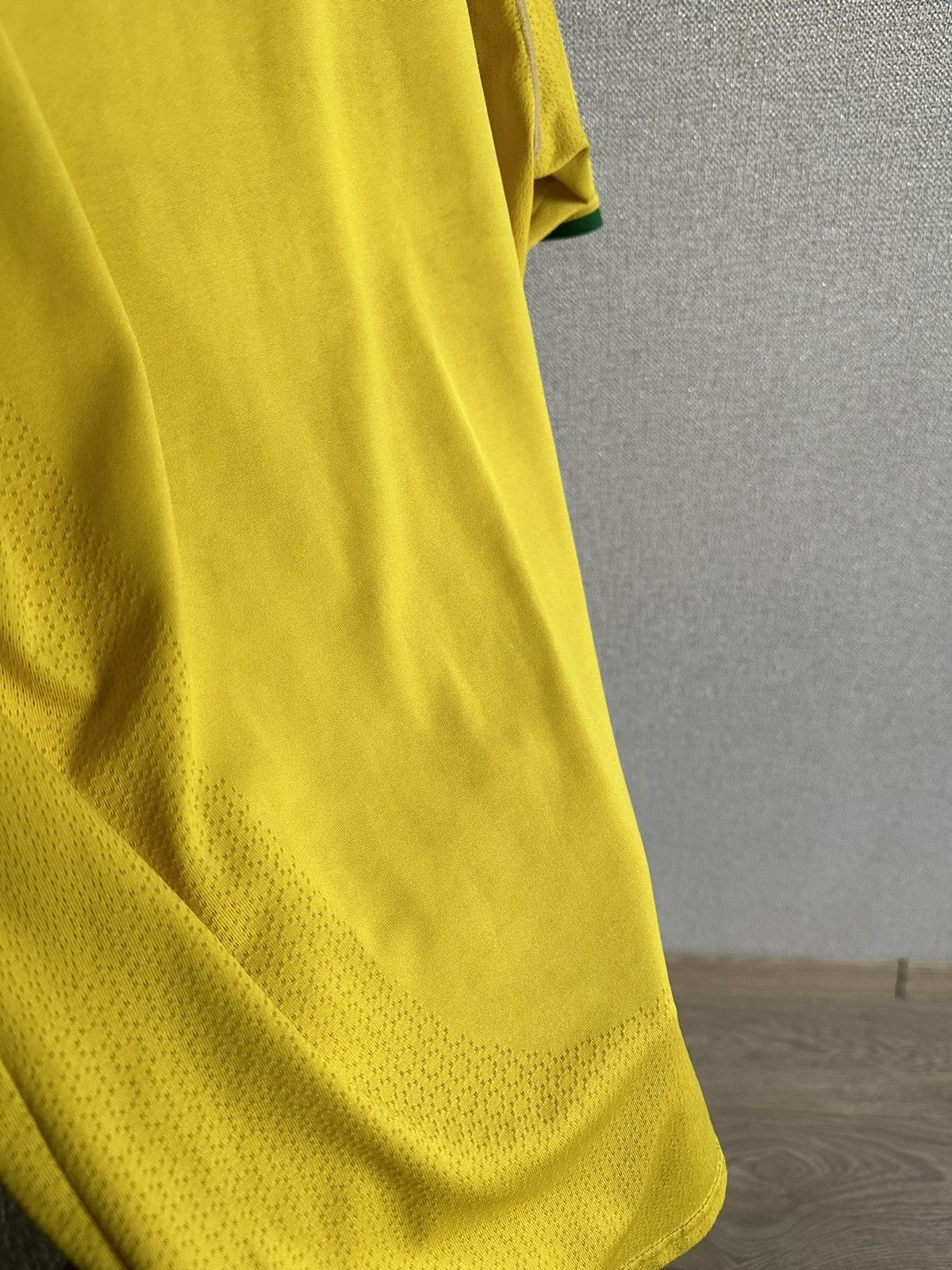 Nike 2000 Nike Brazil Vintage Home Soccer Jersey Size US L / EU 52-54 / 3 - 17 Thumbnail