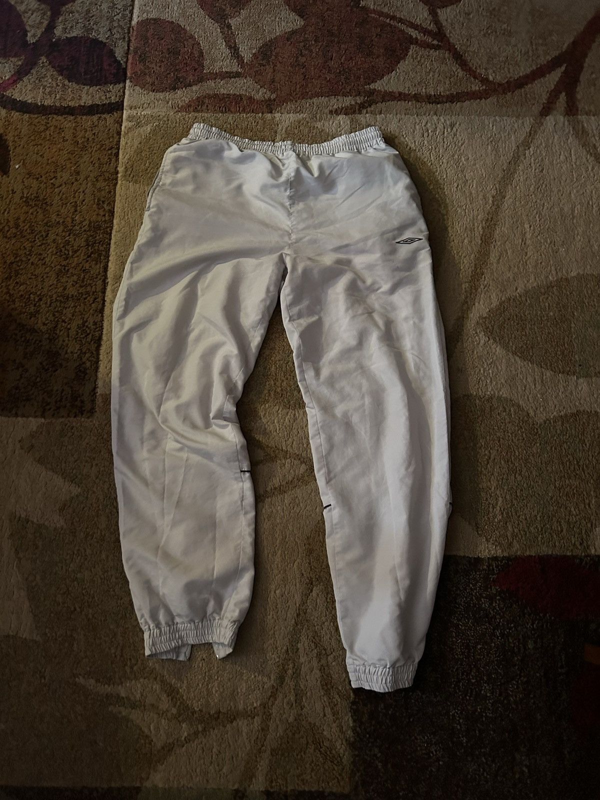 Umbro Umbro Sweatpants Size US 33 - 1 Thumbnail
