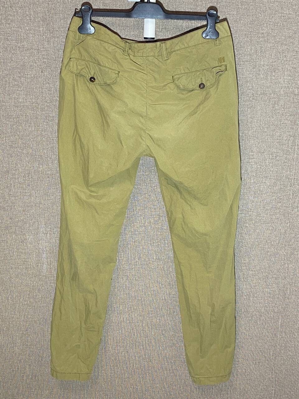 AMI Ami SS16 Pleated Lightweight Trousers In Khaki Size US 32 / EU 48 - 2 Thumbnail