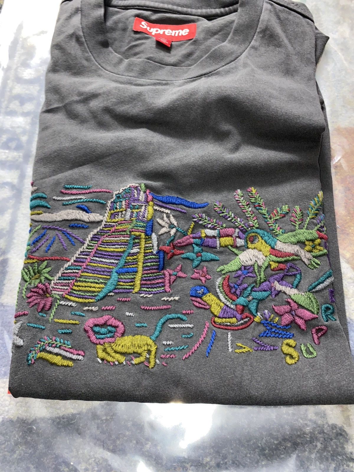 Supreme Supreme Machu Picchu S/S Top Size US L / EU 52-54 / 3 - 2 Thumbnail