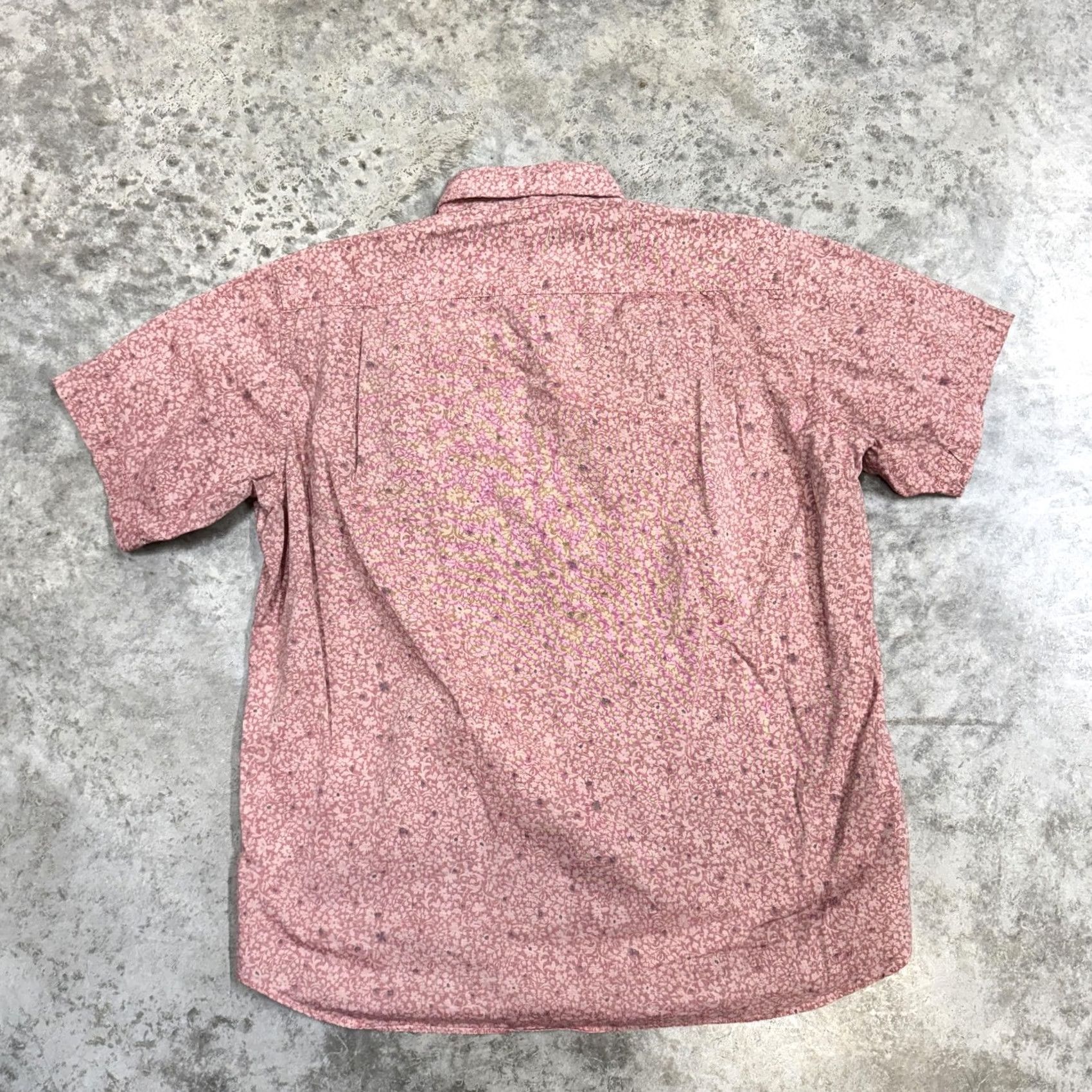 Vintage Crocodile Shirt Mens L Pink Floral Button Down Short Sleeve Japan Fabric Size US L / EU 52-54 / 3 - 5 Thumbnail