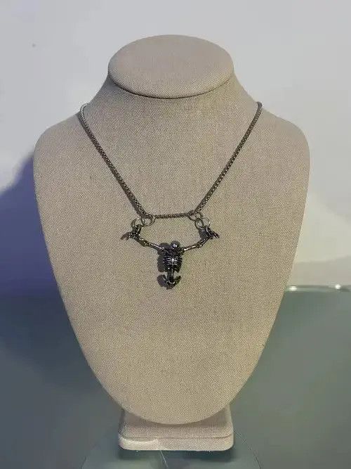 Japanese Brand Hanging Skeleton Necklace Size ONE SIZE - 3 Thumbnail