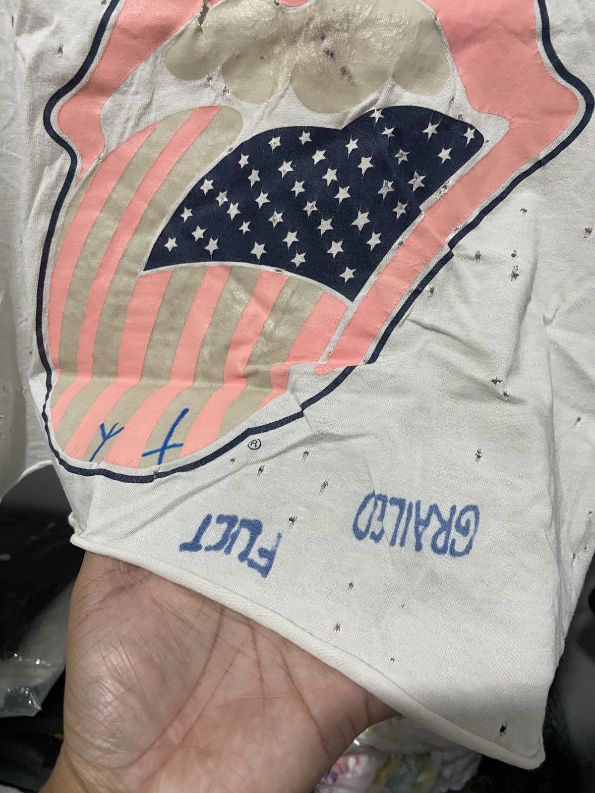 Vintage Vintage Rolling Stones Distressed Running Styled AA0083 Size US L / EU 52-54 / 3 - 3 Thumbnail