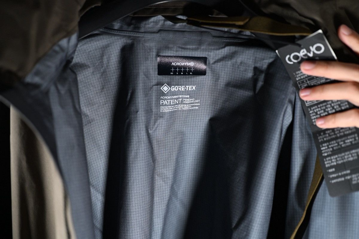 Acronym [XL] Acronym J-101 Raf Green (Last Price) Size US XL / EU 56 / 4 - 3 Thumbnail