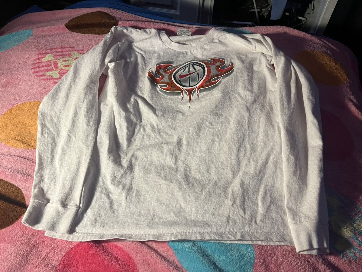 image of Kids White Nike Y2K Longsleeve (Size XL)