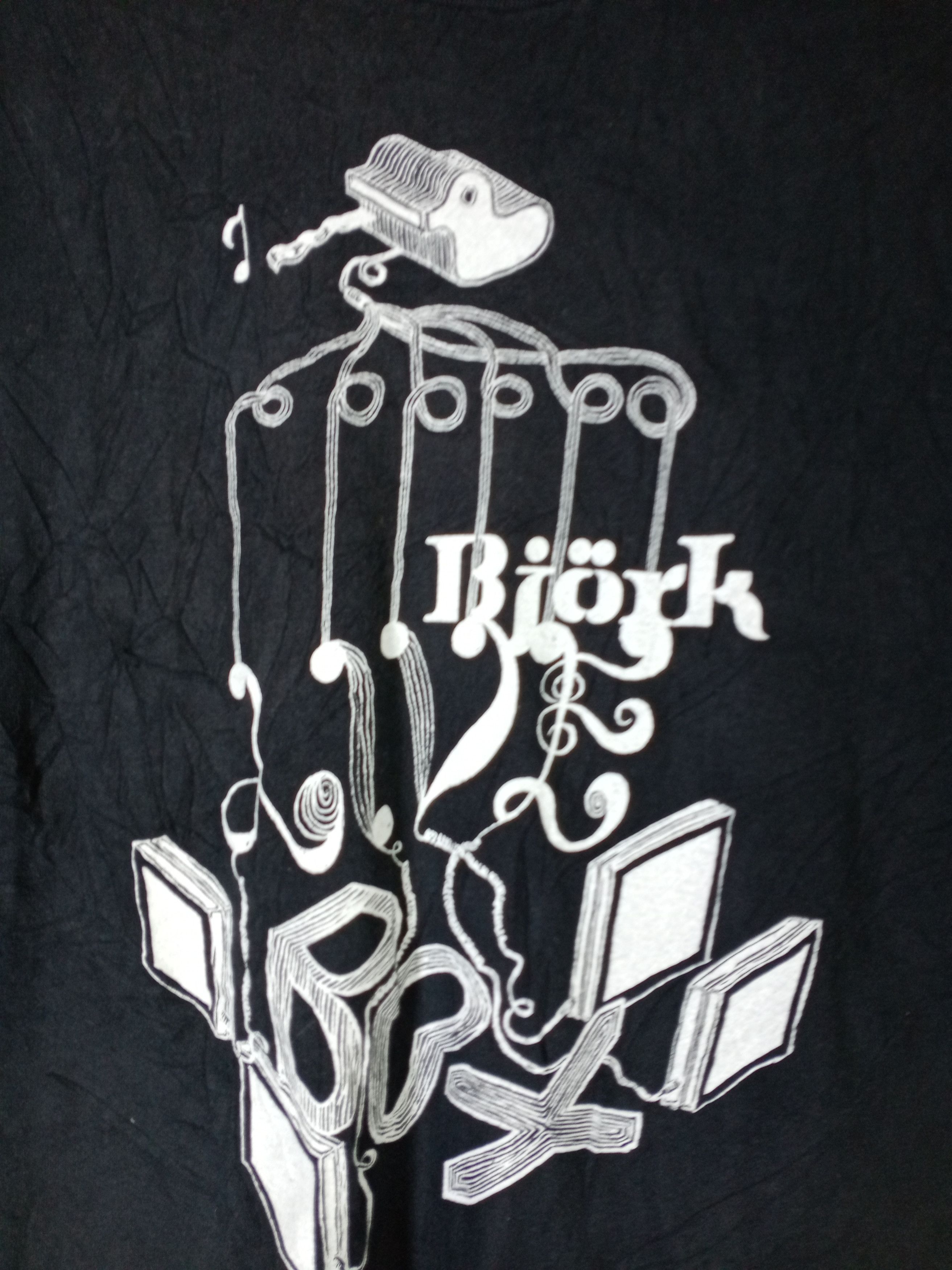 Band Tees Rare Vintage Bjork Tshirt Size US M / EU 48-50 / 2 - 4 Thumbnail