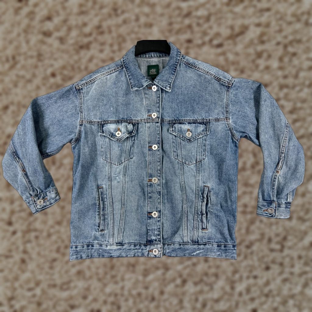 Vintage VINTAGE Wild Fable Jacket Women S Denim Distressed Button Up Trucker Blue 80s 90s Casual Mens? Mujeres Wait. Size S / US 4 / IT 40 - 1 Thumbnail