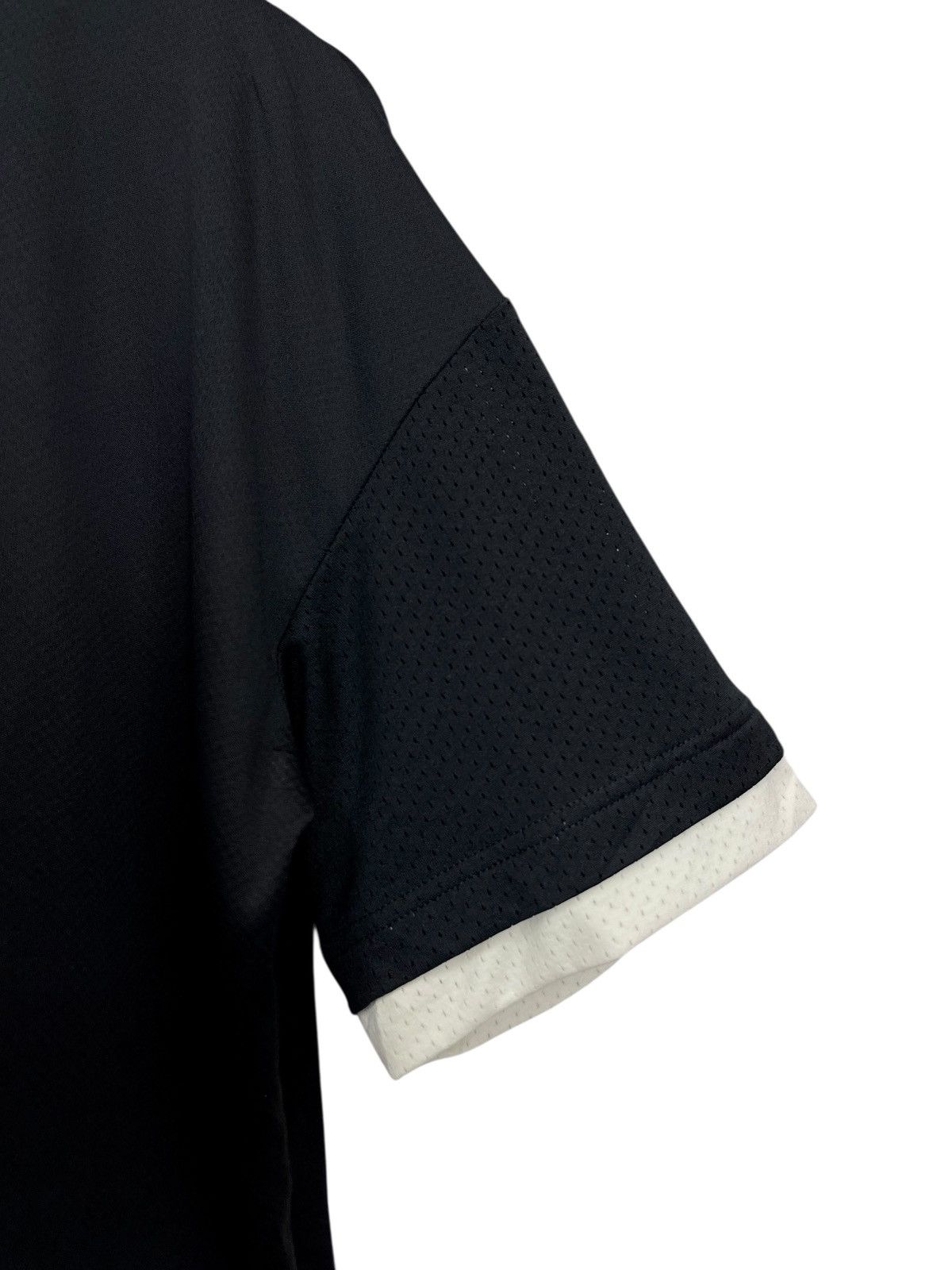 New Balance Vintage NEW BALANCE HOOPS BASKETBALL Polyester T-Shirt Size US M / EU 48-50 / 2 - 5 Thumbnail