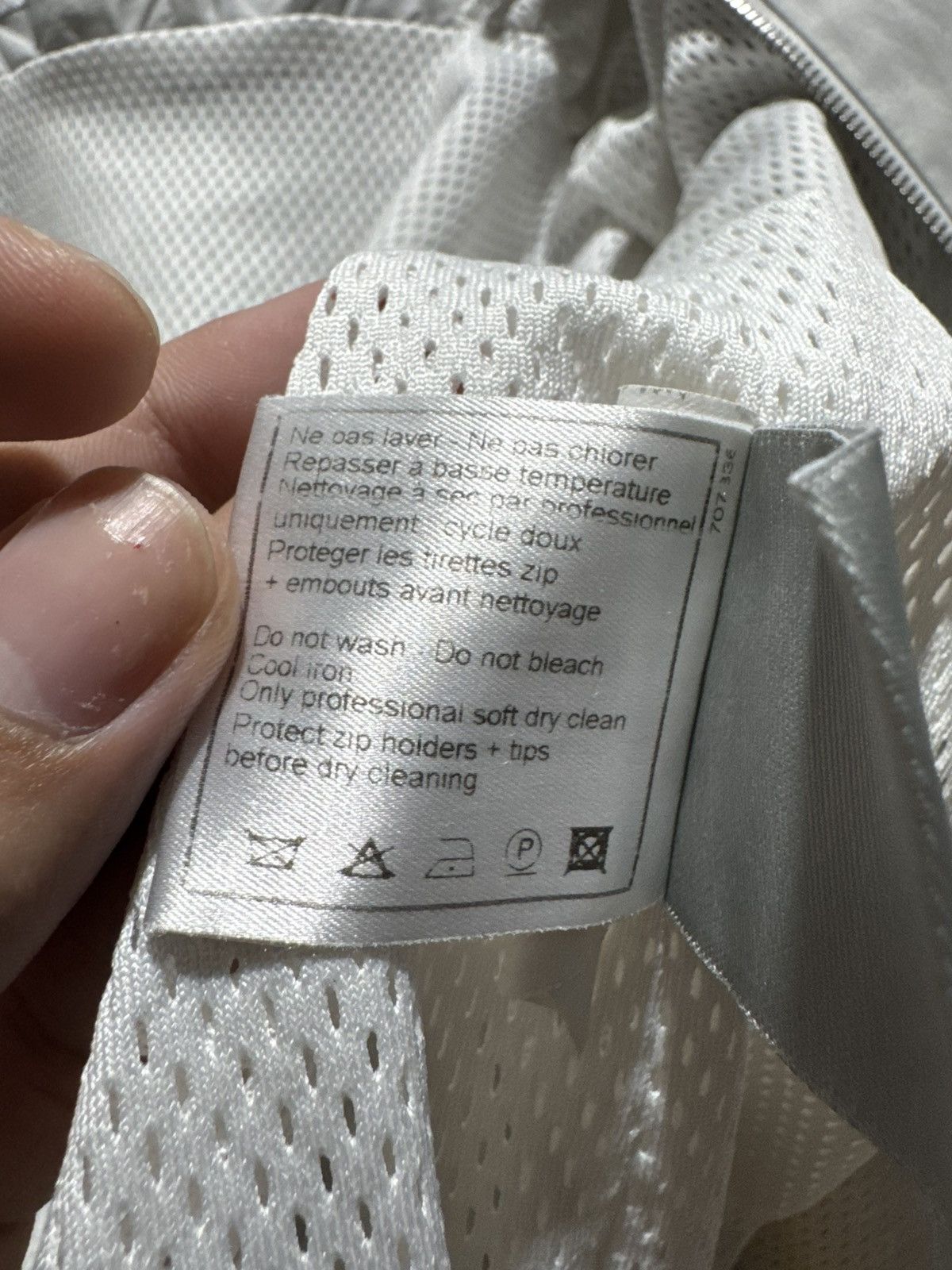 Chanel Chanel Sport 2000s Archive Windbreaker CC Logo Jacket Size US M / EU 48-50 / 2 - 23 Thumbnail