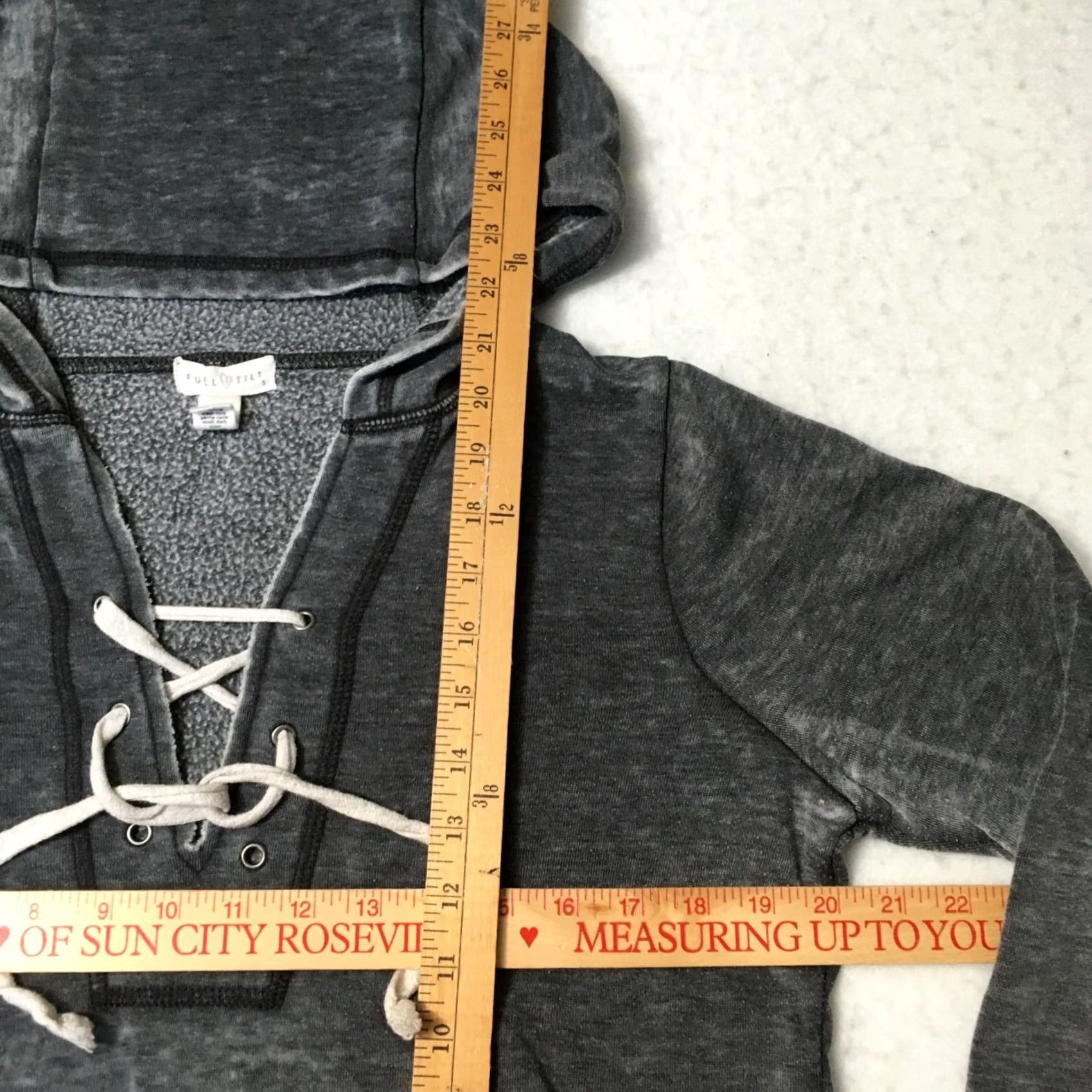Vintage FULL TILT Hoodie Sweatshirt Womens Small gray v neck closure design Size S / US 4 / IT 40 - 5 Thumbnail