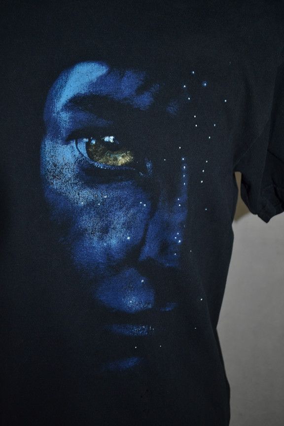 Vintage Vintage 2010 James Cameron's Avatar Movie tee M Size US M / EU 48-50 / 2 - 3 Thumbnail