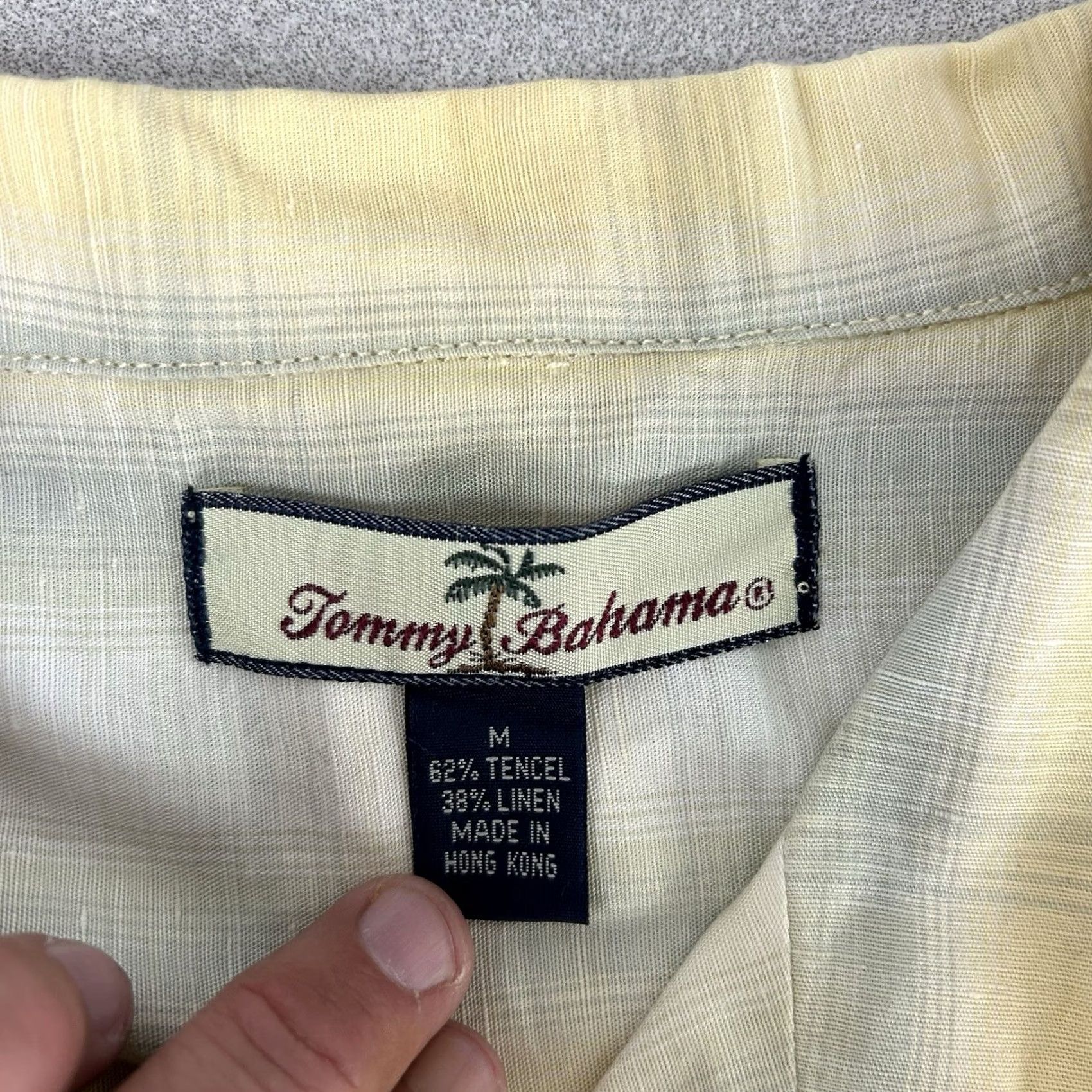 Tommy Bahama Tommy Bahama Linen Blend Camp Shirt Mens Medium Plaid Yellow Short Sleeve Shirt Size US M / EU 48-50 / 2 - 3 Thumbnail