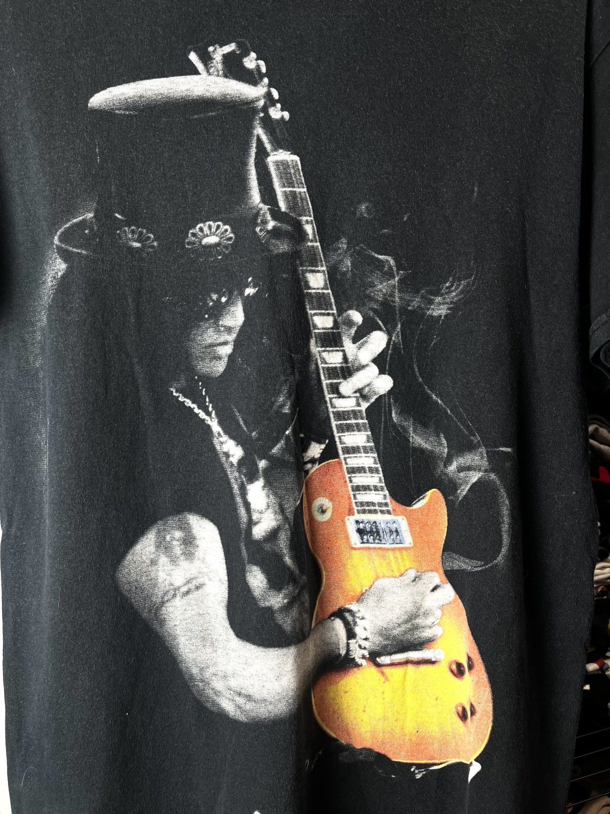 Band Tees Vintage Slash Guns N Roses Guitar Graphic T Shirt Size US M / EU 48-50 / 2 - 2 Thumbnail