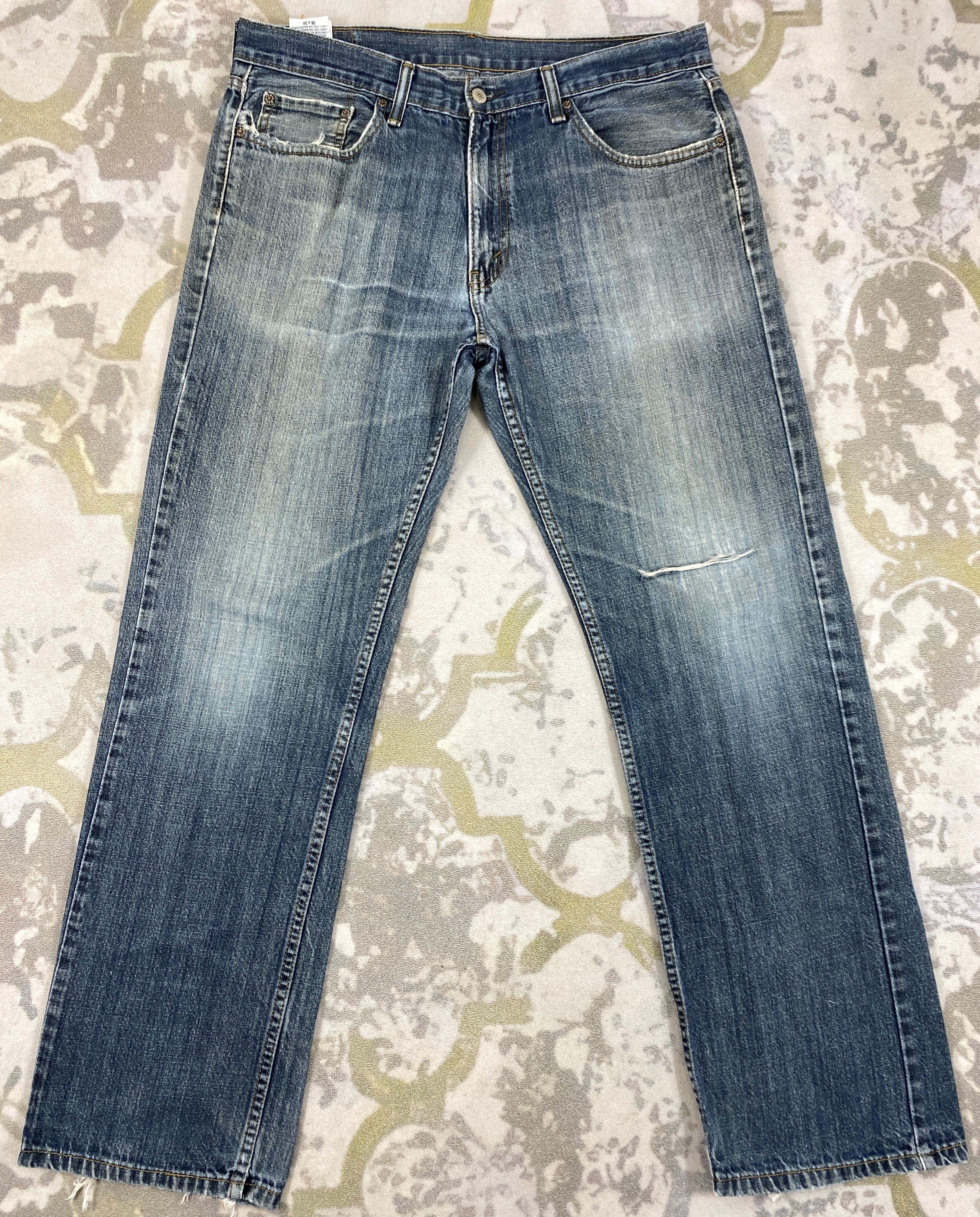 Levi's Distressed Blue Levi's 559 Jeans 37x33 Denim -SJ117 Size US 37 - 1 Thumbnail