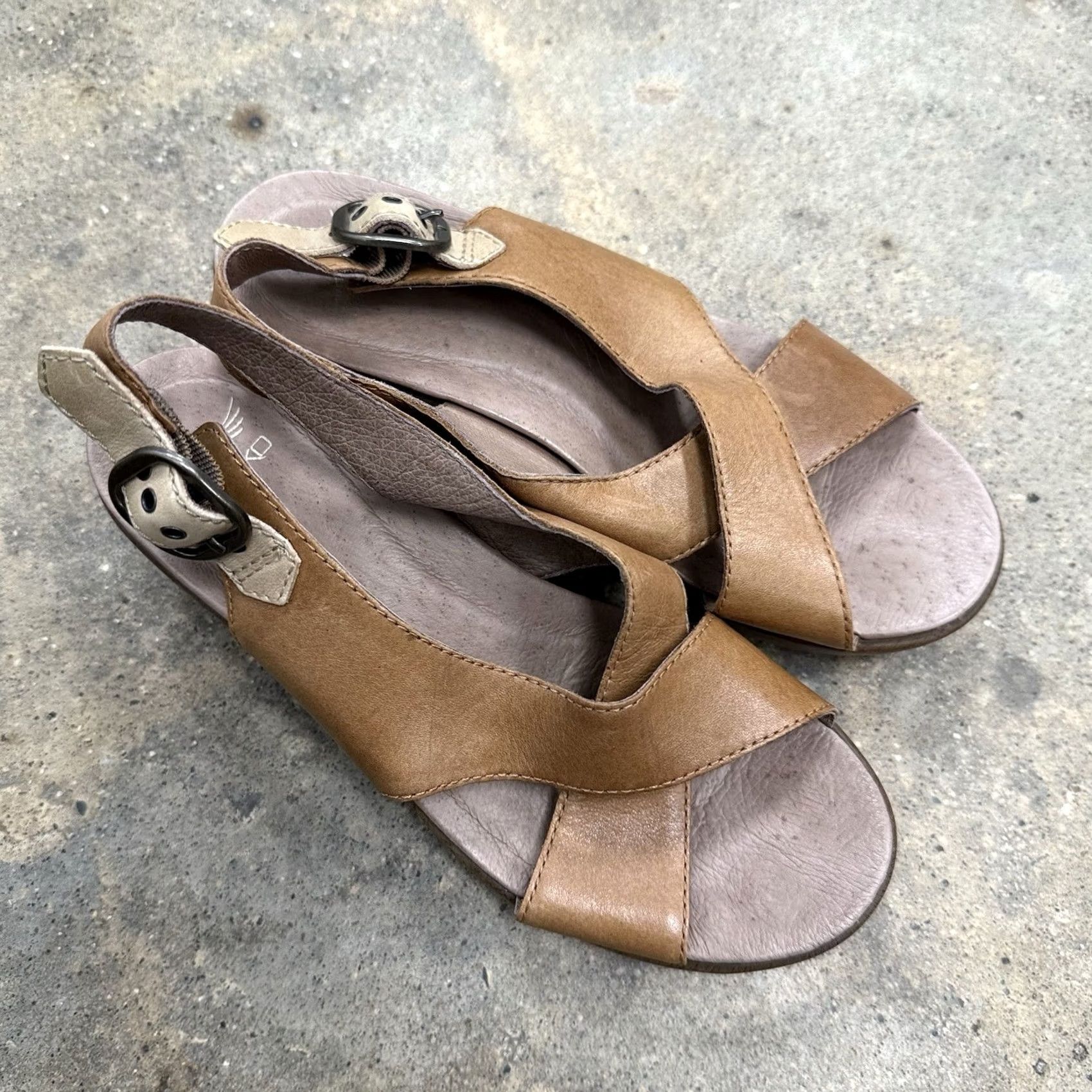 Dansko Dansko Jacinda Womens Sandal Slingback Buckle Leather Tan 7.5 EU38 Womens Shoes Buckle Closure Size US 8 / IT 38 - 2 Thumbnail
