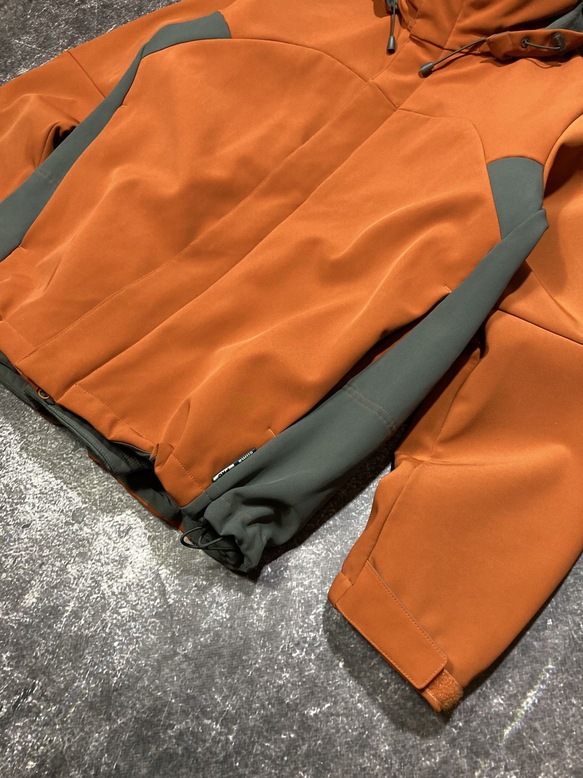 Salomon SALOMON 2006 Clima Pro Softshell Jacket Hooded Techwear Ski Size US M / EU 48-50 / 2 - 5 Thumbnail