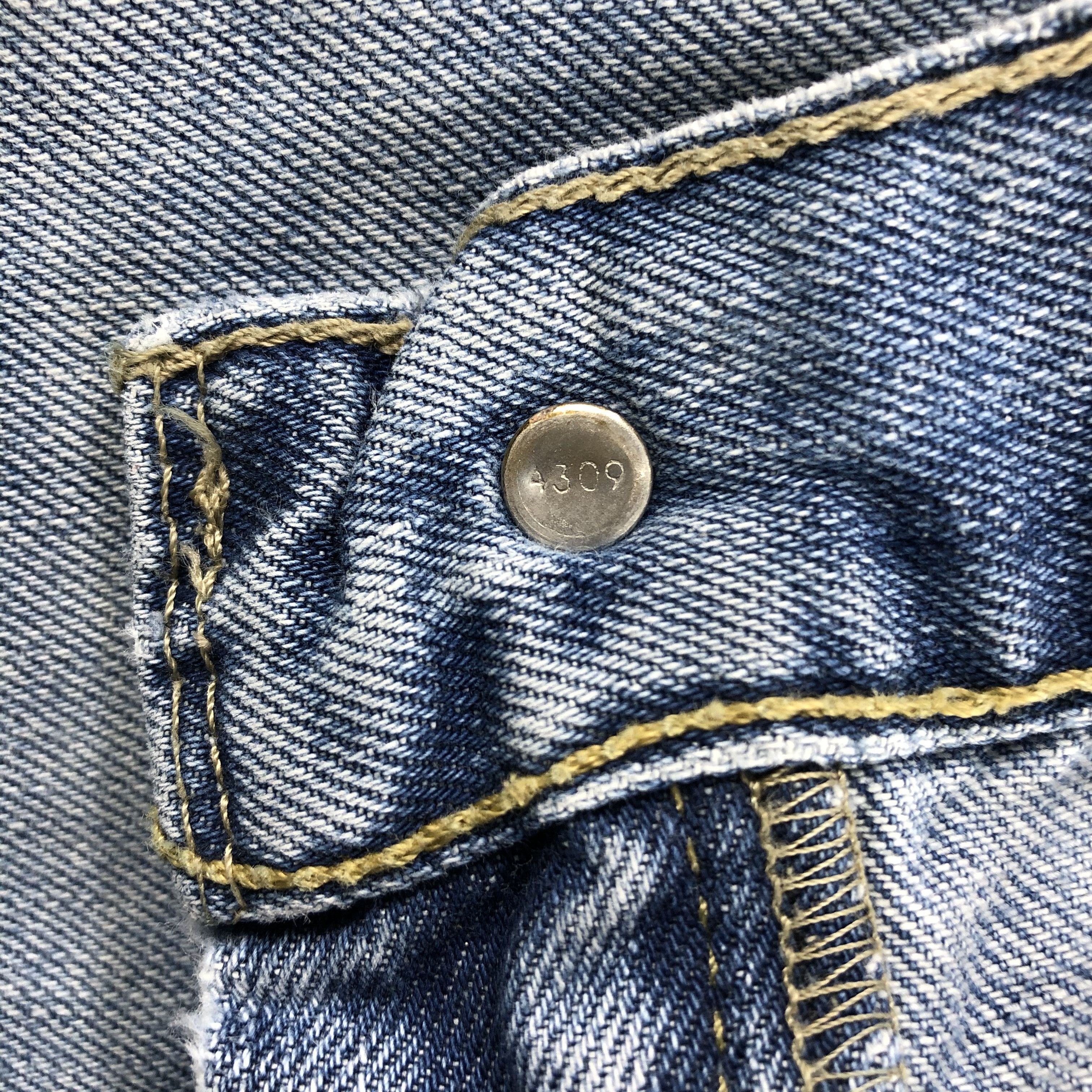 Levi's Vintage Levis 505 Jeans Medium Wash Denim KJ1066 Size US 38 / EU 54 - 14 Thumbnail