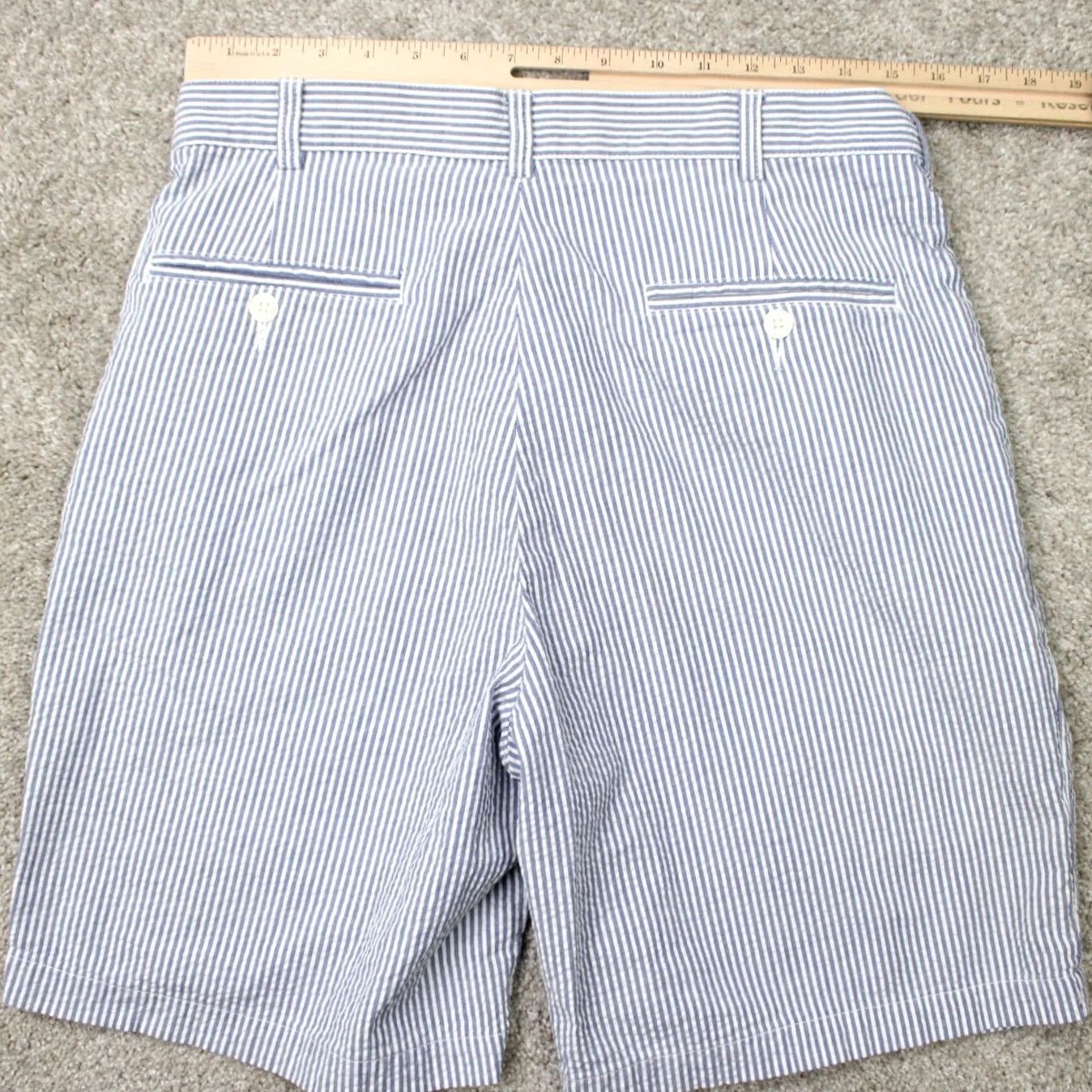 Jos. A. Bank Jos. A. Bank Chino Shorts Men 33 Blue/White Striped Seersucker Cotton Chino Shorts Casual Pockets 9in Inseam Regular Rise Mid-Topstitch? Size US 33 - 7 Thumbnail