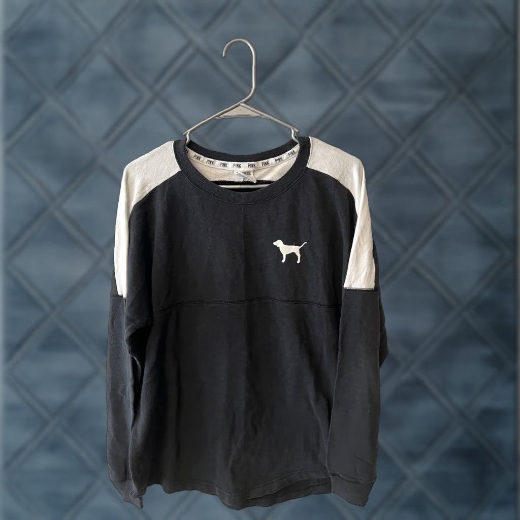 Vintage PINK Victoria's Secret Sweatshirt Womens Logo Size Small Black Short Description Embroidered Rose Pullover Activewear Casual Size S / US 4 / IT 40 - 1 Thumbnail