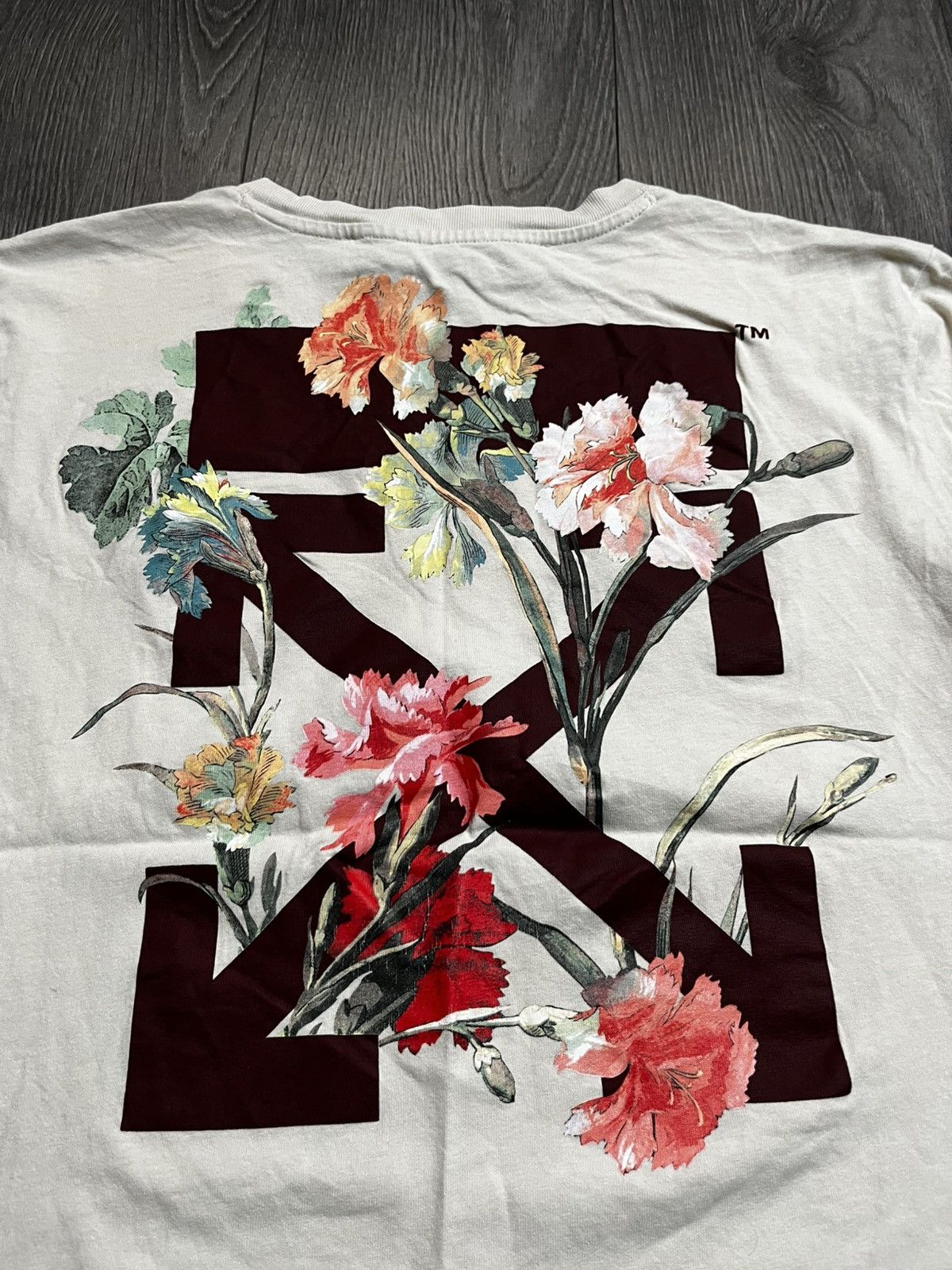 Off-White Off-White Floral Arrows Logo T-Shirt Cream/Beige Size L / US 10 / IT 46 - 2 Thumbnail